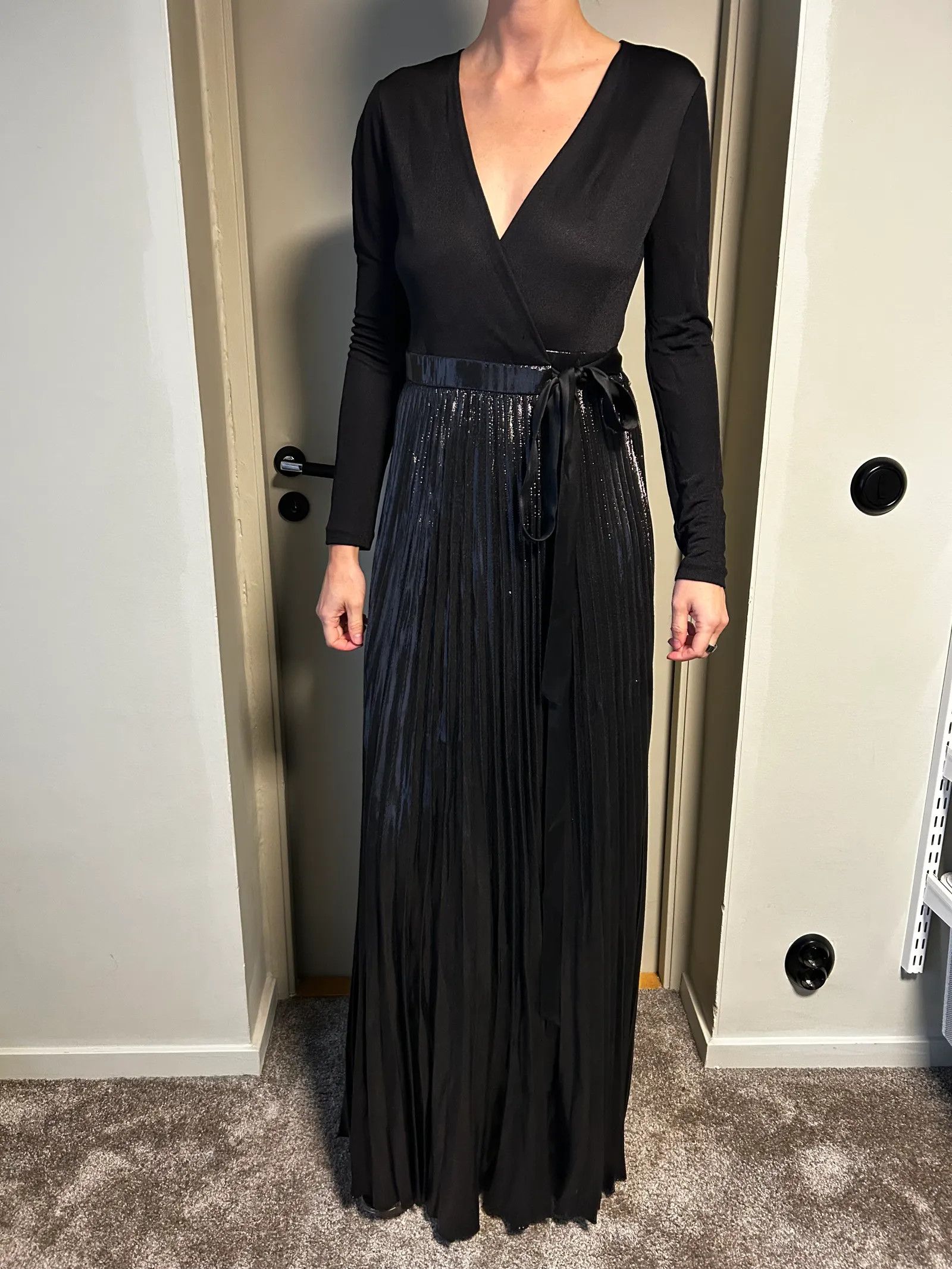 Diane von Furstenberg Diane von Furstenberg Dress Size S / US 4 / IT 40 - 7 Thumbnail