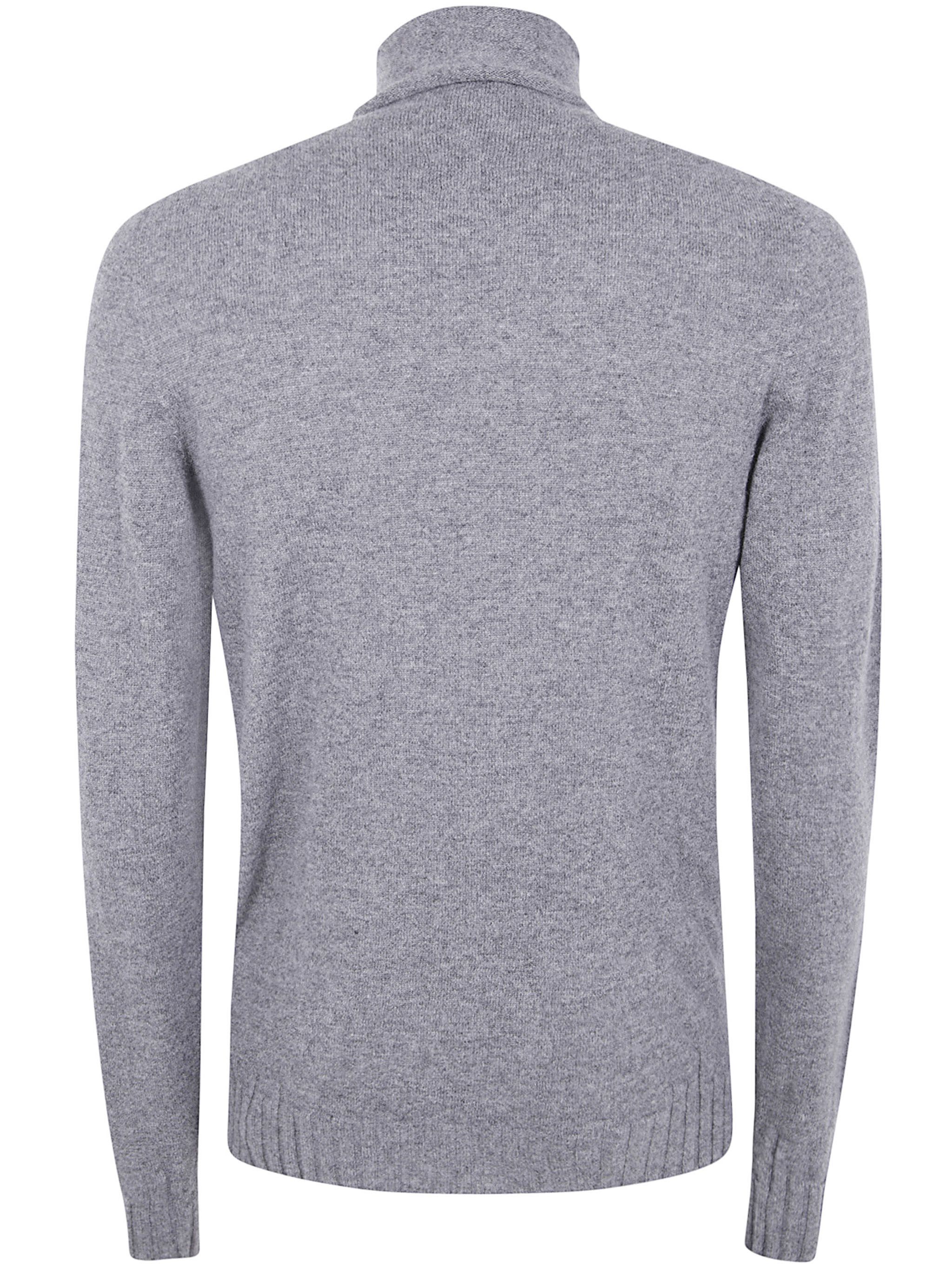 CASHMERE TURTLE NECK SWEATER