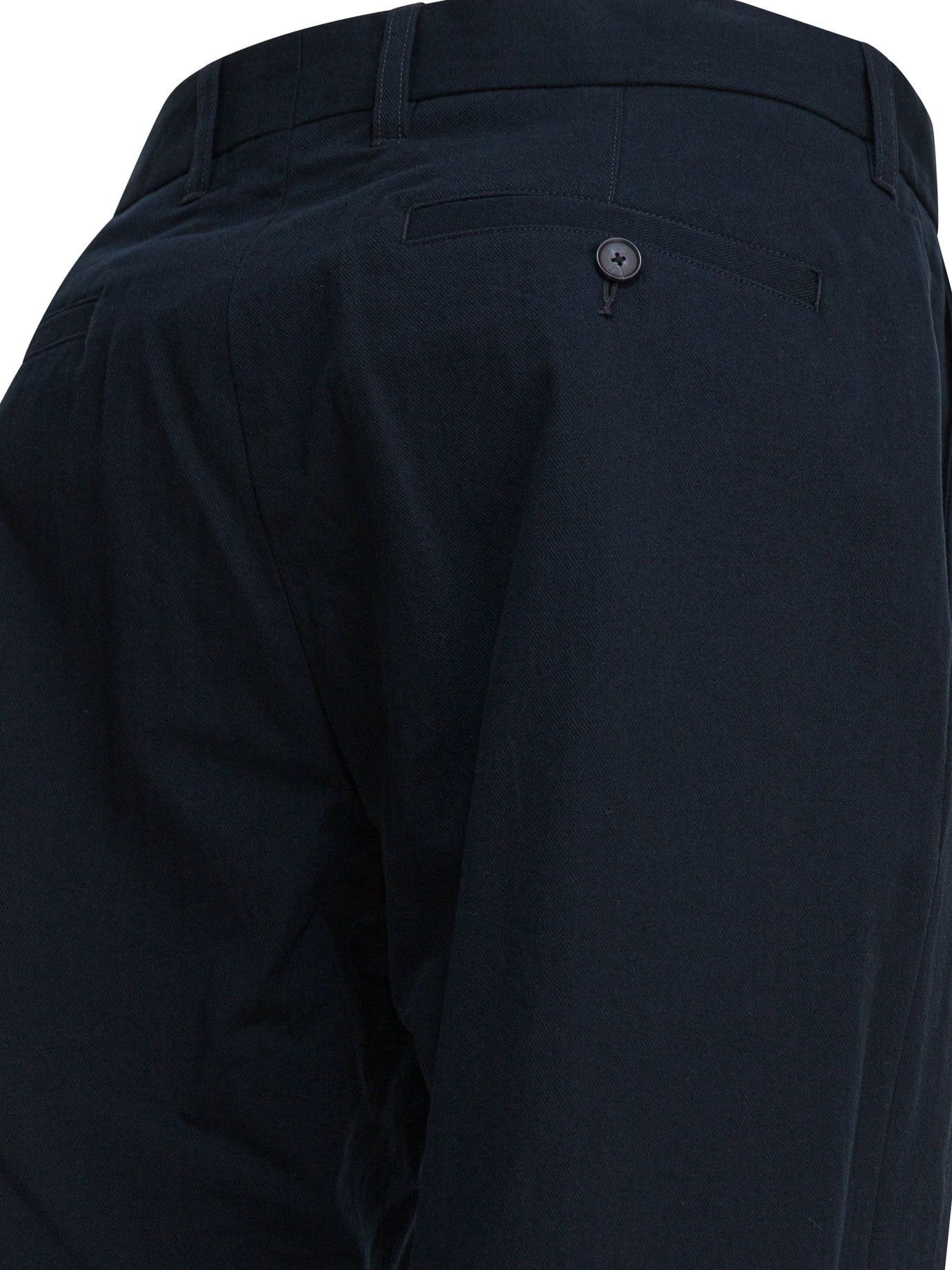 Vince Vince. Trousers tag size 32 Men - USA Duties Paid Size US 32 / EU 48 - 4 Thumbnail