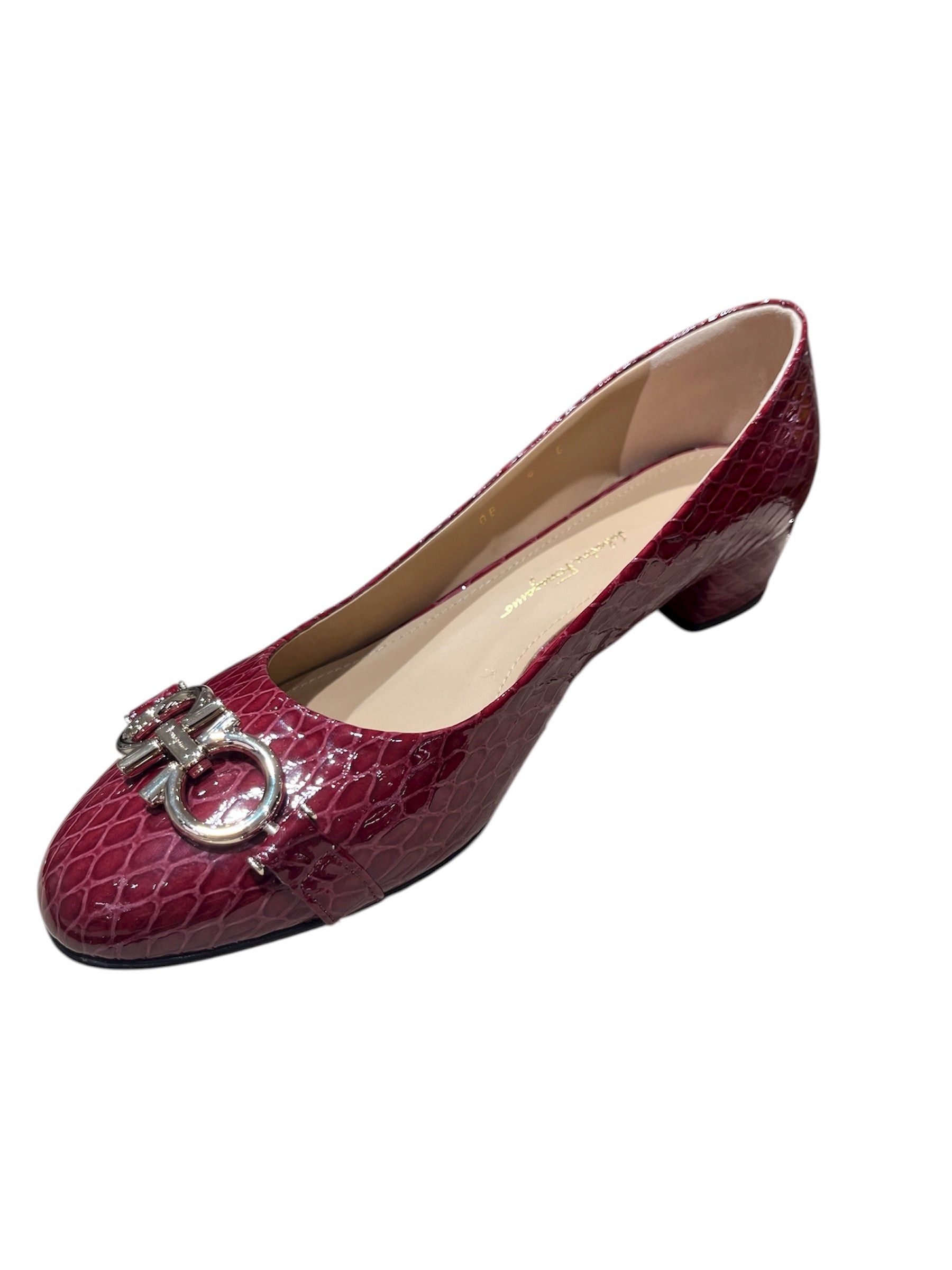 Salvatore Ferragamo Ferragamo Logo Patent Skin Garda Pumps SIZE 6.5 Size ONE SIZE - 2 Thumbnail