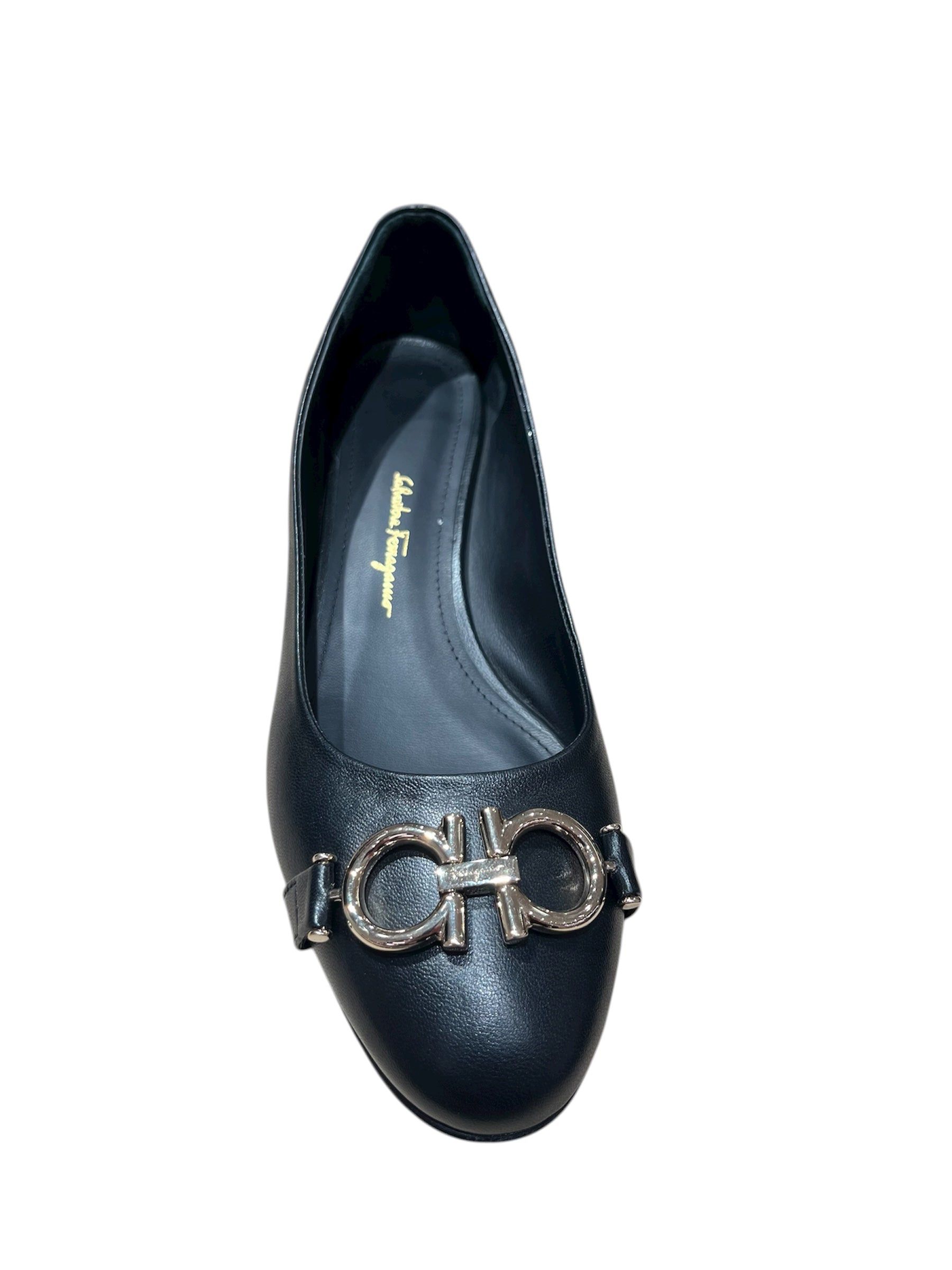 Salvatore Ferragamo Ferragamo Logo Garda Pumps SIZE 9.5 Size ONE SIZE - 3 Thumbnail