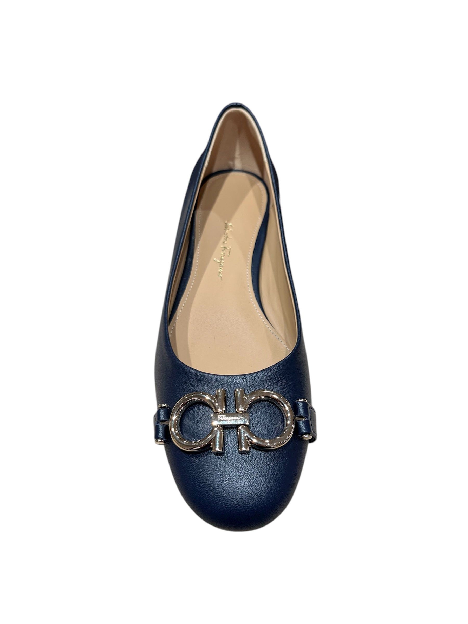 Salvatore Ferragamo Ferragamo Logo Garda Pumps SIZE 7.5 Size ONE SIZE - 3 Thumbnail