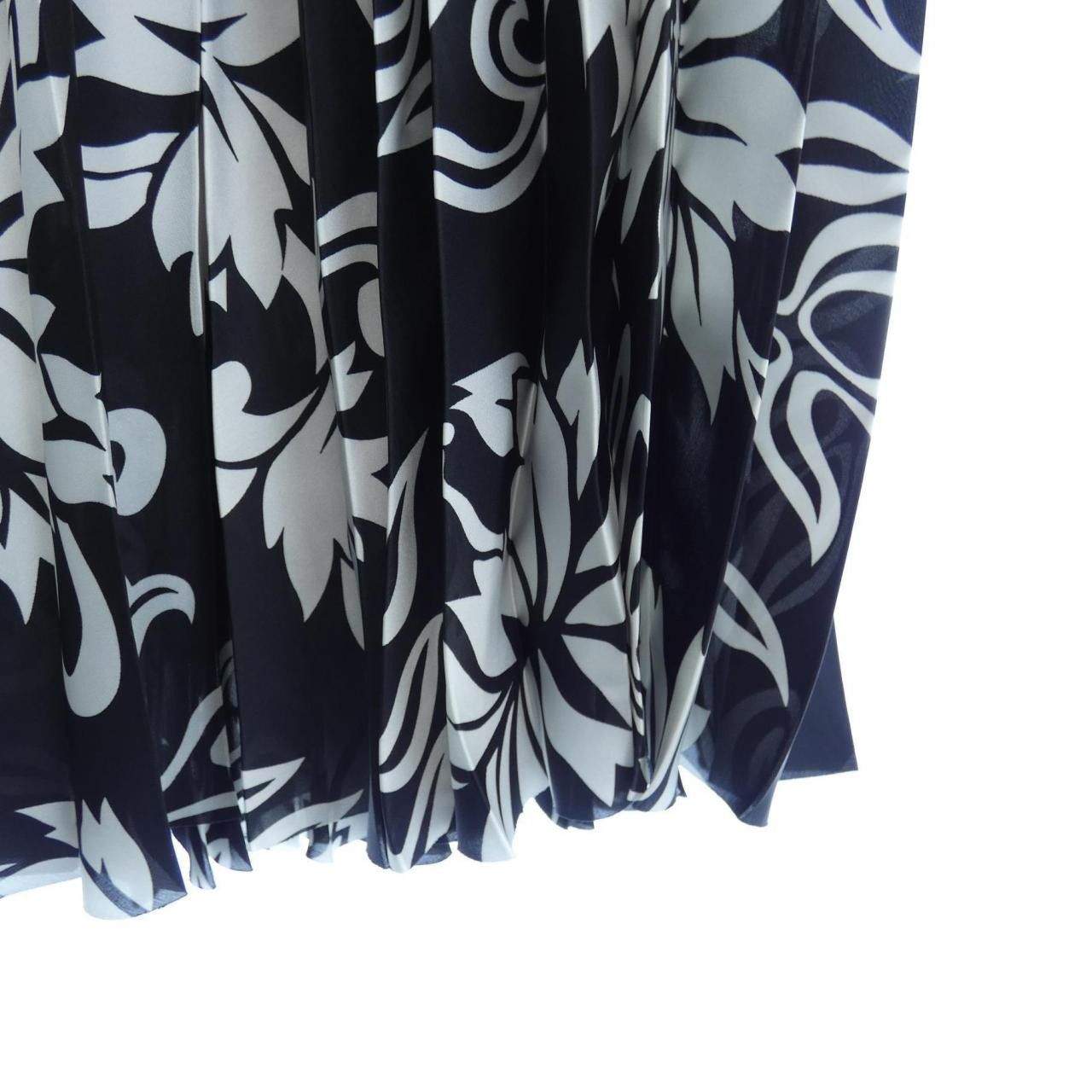 Sacai Sacai Sacai Skirt Others Skirts 24-07054 DUTY FREE for USA Size ONE SIZE - 5 Thumbnail