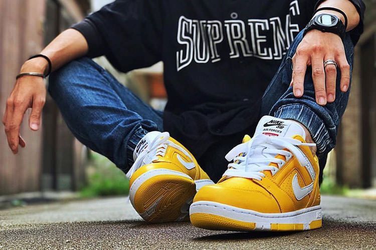 Nike air best sale force supreme yellow