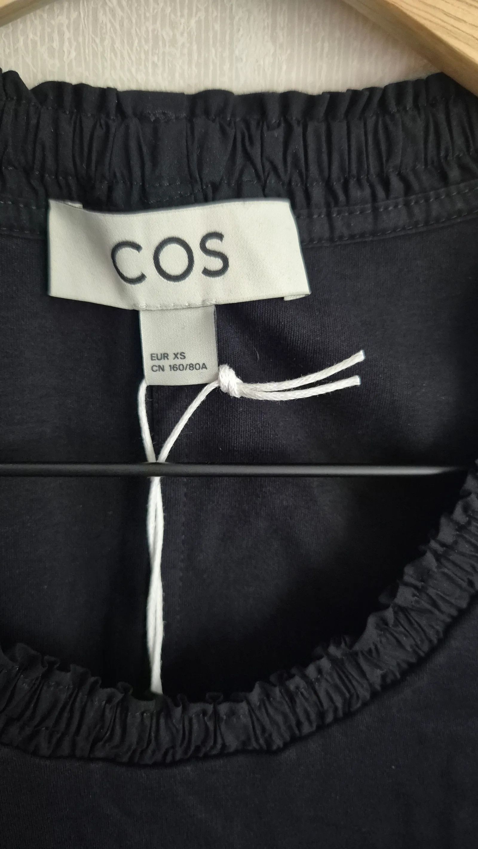 Cos Cos MIDIKLÄNNING I BOMULL MED VOLANGER Dress Size XS / US 0-2 / IT 36-38 - 2 Thumbnail