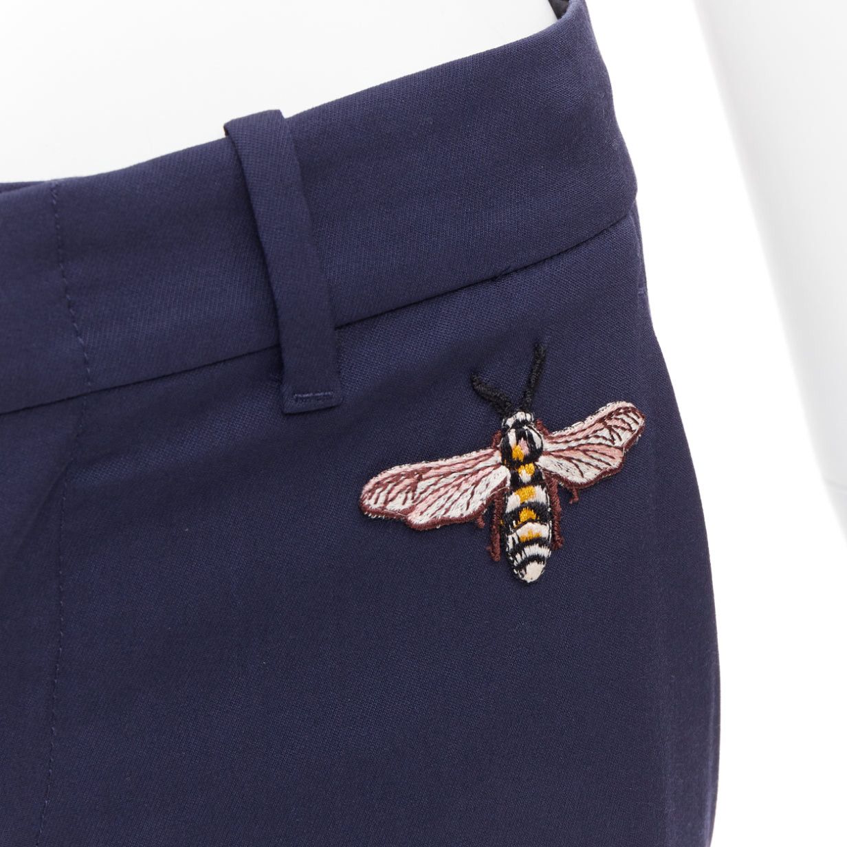 Gucci GUCCI Alessandro Michele 2017 navy bee embroidered flared pants IT38 XS Size 26" / US 2 / IT 38 - 2 Thumbnail