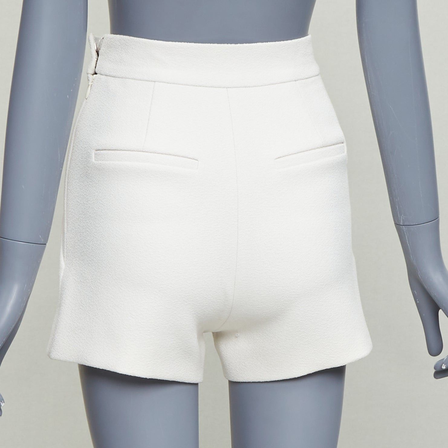 Balenciaga BALENCIAGA 2014 cream diagonal dart pleated back mini shorts FR34 XS Size 26" / US 2 / IT 38 - 5 Thumbnail