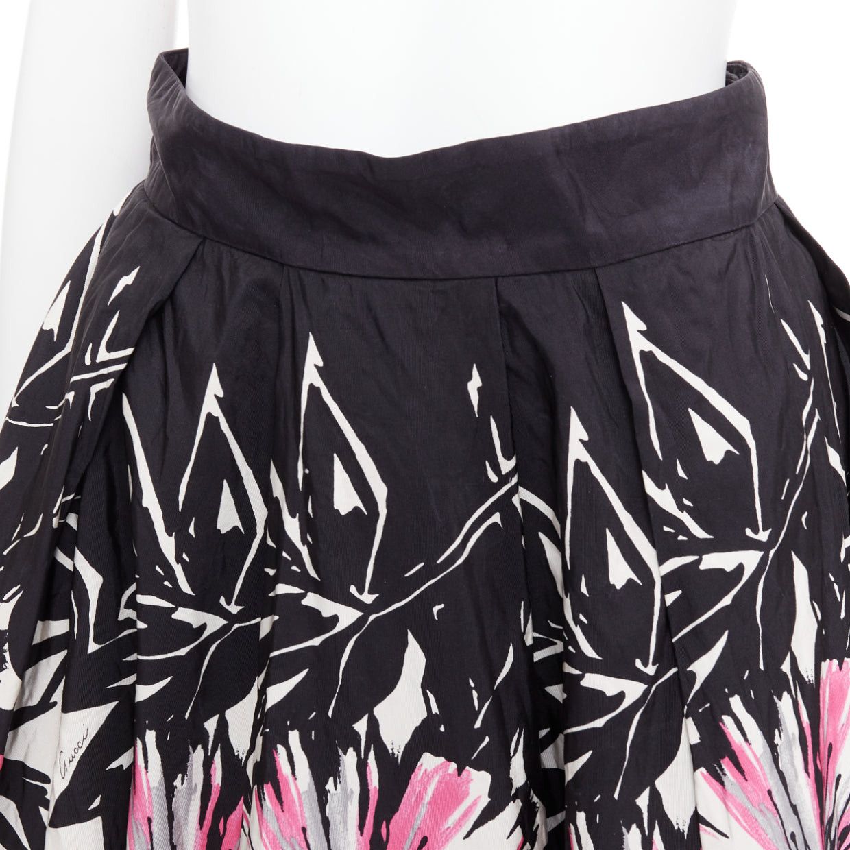 Gucci GUCCI 2007 100% silk black cream abstract floral flared bubble skirt IT40 M Size 27" / US 4 / IT 40 - 2 Thumbnail