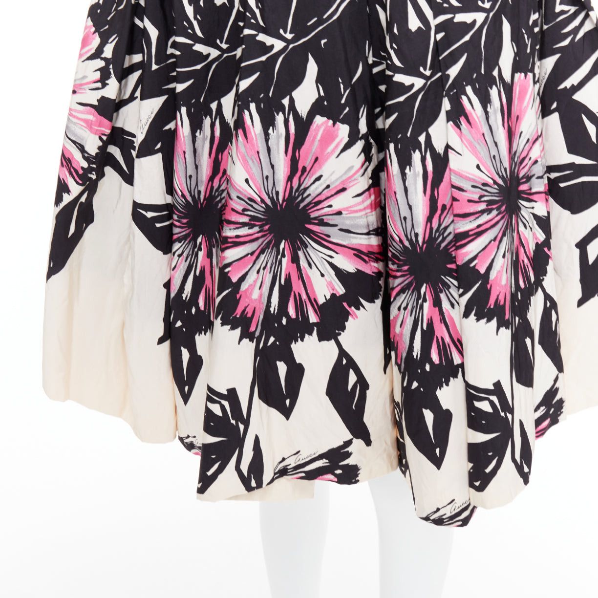 Gucci GUCCI 2007 100% silk black cream abstract floral flared bubble skirt IT40 M Size 27" / US 4 / IT 40 - 7 Thumbnail