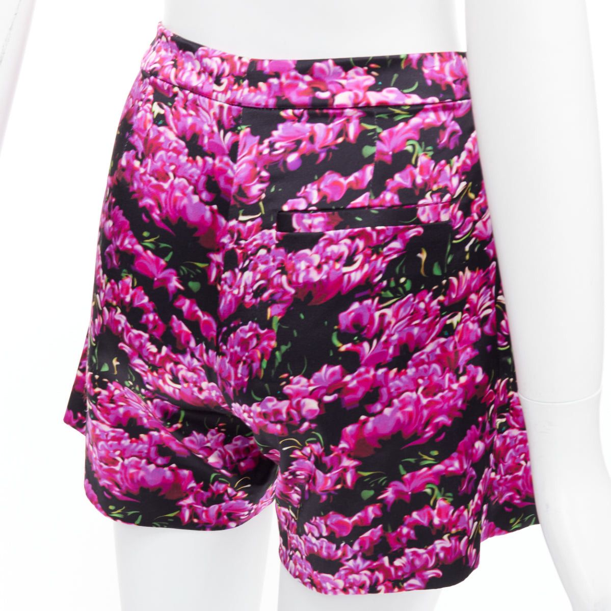 Mary Katrantzou MARY KATRANTZOU 100% silk photographic floral print high waisted shorts UK6 XS Size 26" / US 2 / IT 38 - 2 Thumbnail