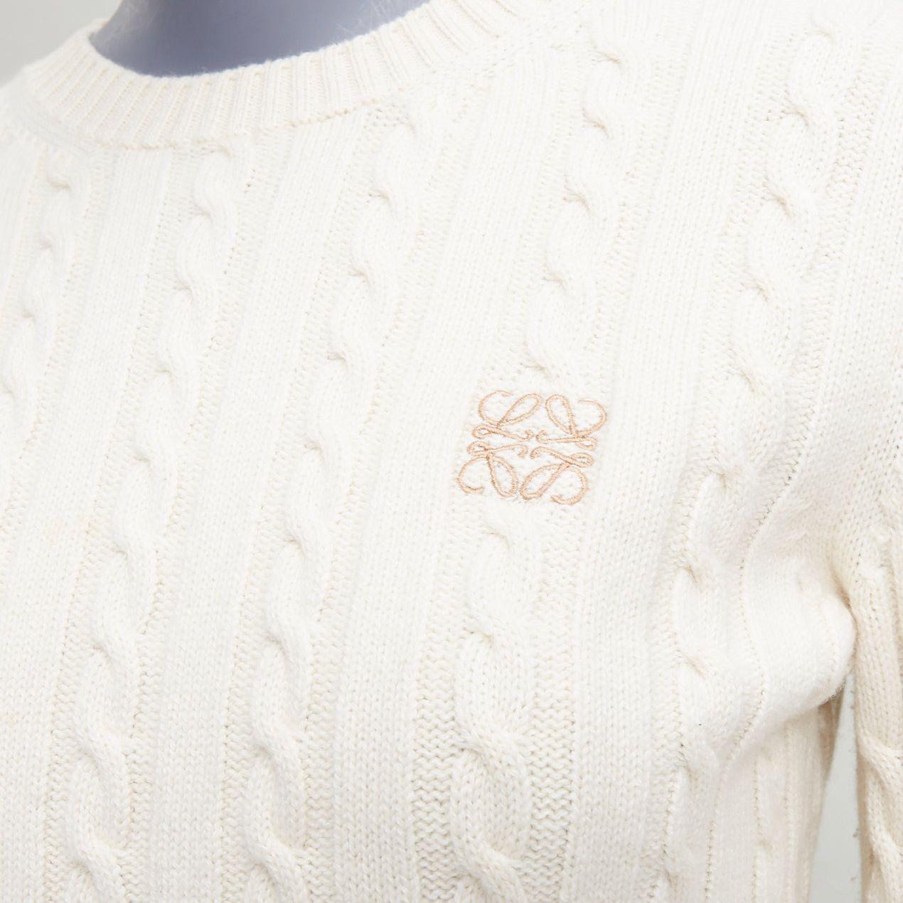 Loewe LOEWE ecru wool cotton anagram cable knit cropped sweater XS Size S / US 4 / IT 40 - 2 Thumbnail