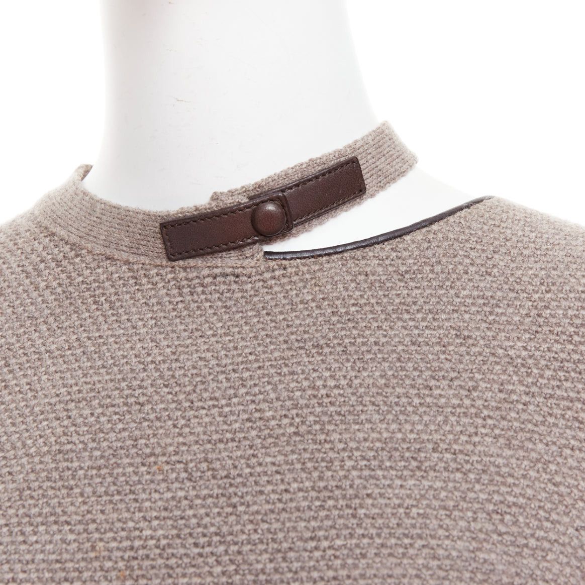 Tom Ford TOM FORD taupe fleece wool blend cut out leather collar sweater S Size S / US 4 / IT 40 - 2 Thumbnail