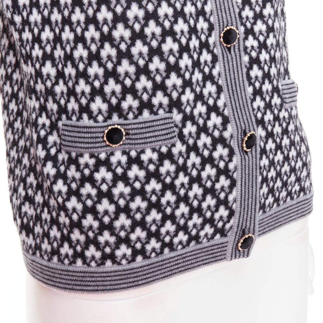 Chanel CHANEL black white cashmere velvet buttons crew cardigan FR38 M Size M / US 6-8 / IT 42-44 - 8 Thumbnail