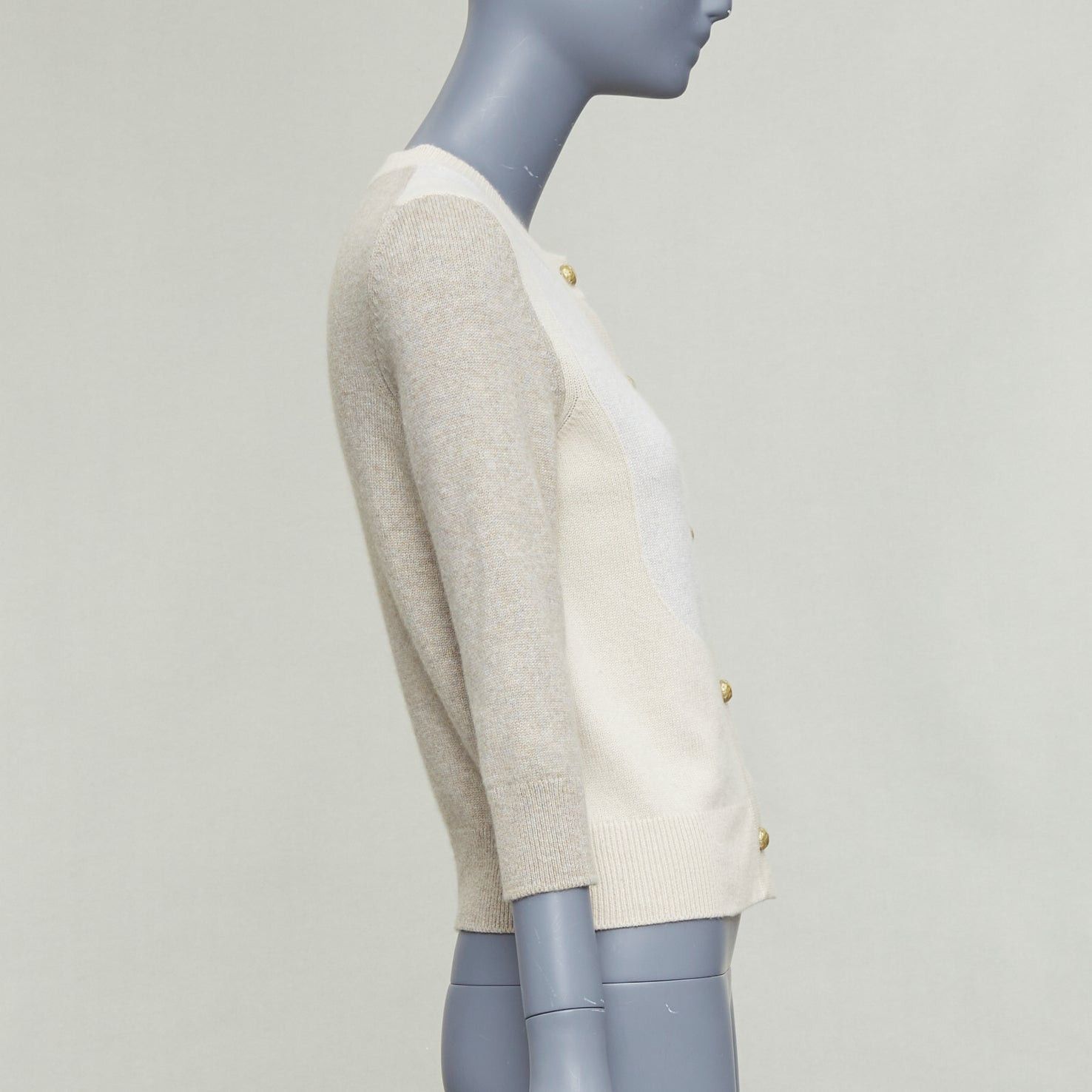 Chanel CHANEL 100% cashmere beige cream colorblocked CC buttons cardigan FR36 S Size S / US 4 / IT 40 - 5 Thumbnail