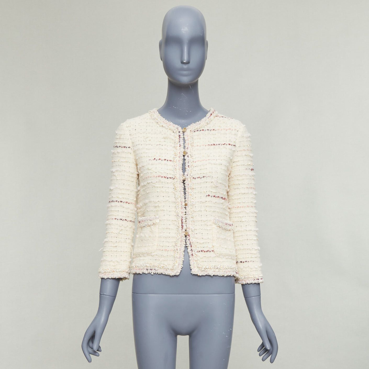 Chanel CHANEL 05A cream pink wool boucle tweed gold CC buttons cardigan FR38 M Size M / US 6-8 / IT 42-44 - 10 Thumbnail