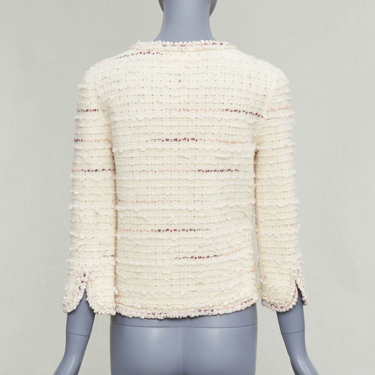 Chanel CHANEL 05A cream pink wool boucle tweed gold CC buttons cardigan FR38 M Size M / US 6-8 / IT 42-44 - 6 Thumbnail