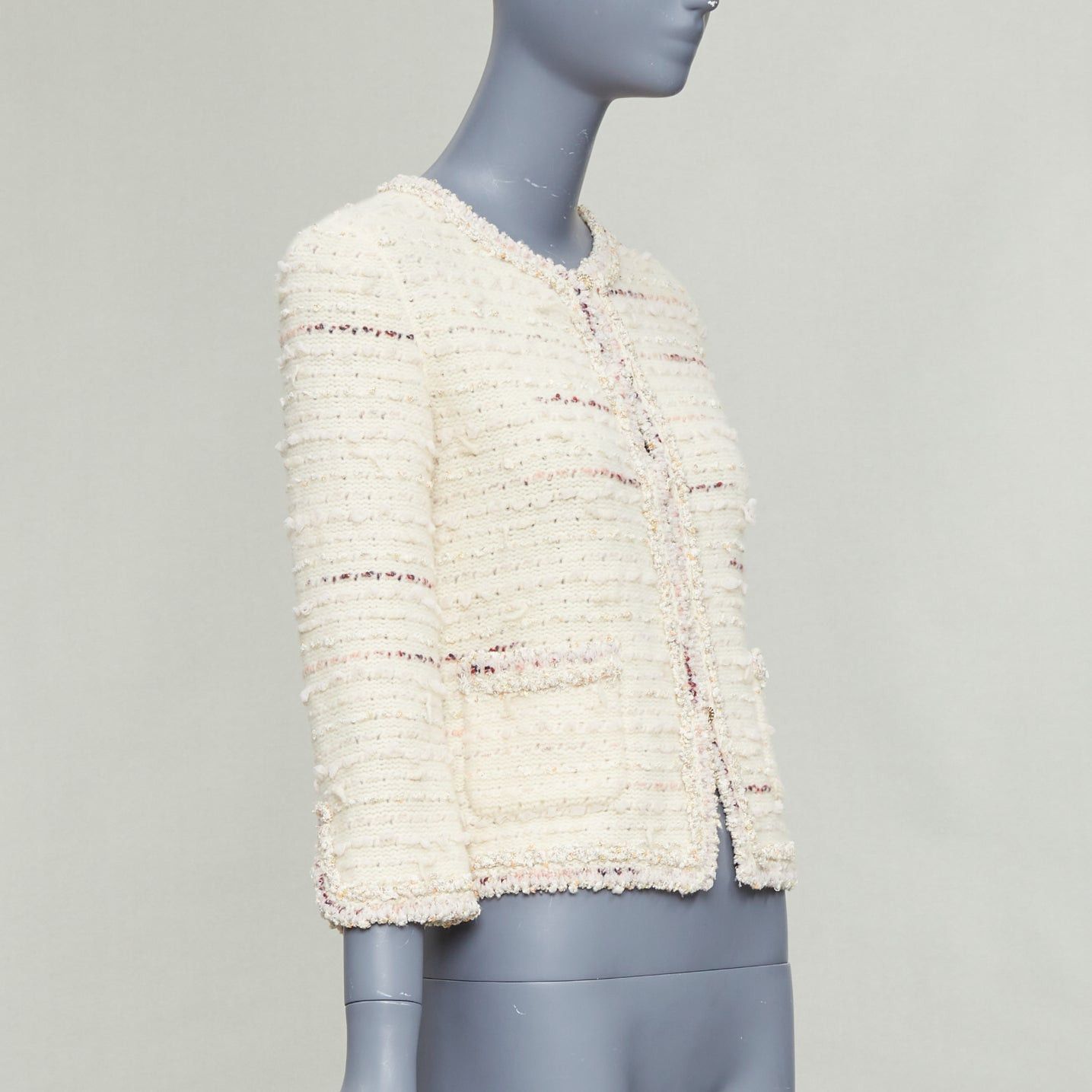 Chanel CHANEL 05A cream pink wool boucle tweed gold CC buttons cardigan FR38 M Size M / US 6-8 / IT 42-44 - 4 Thumbnail