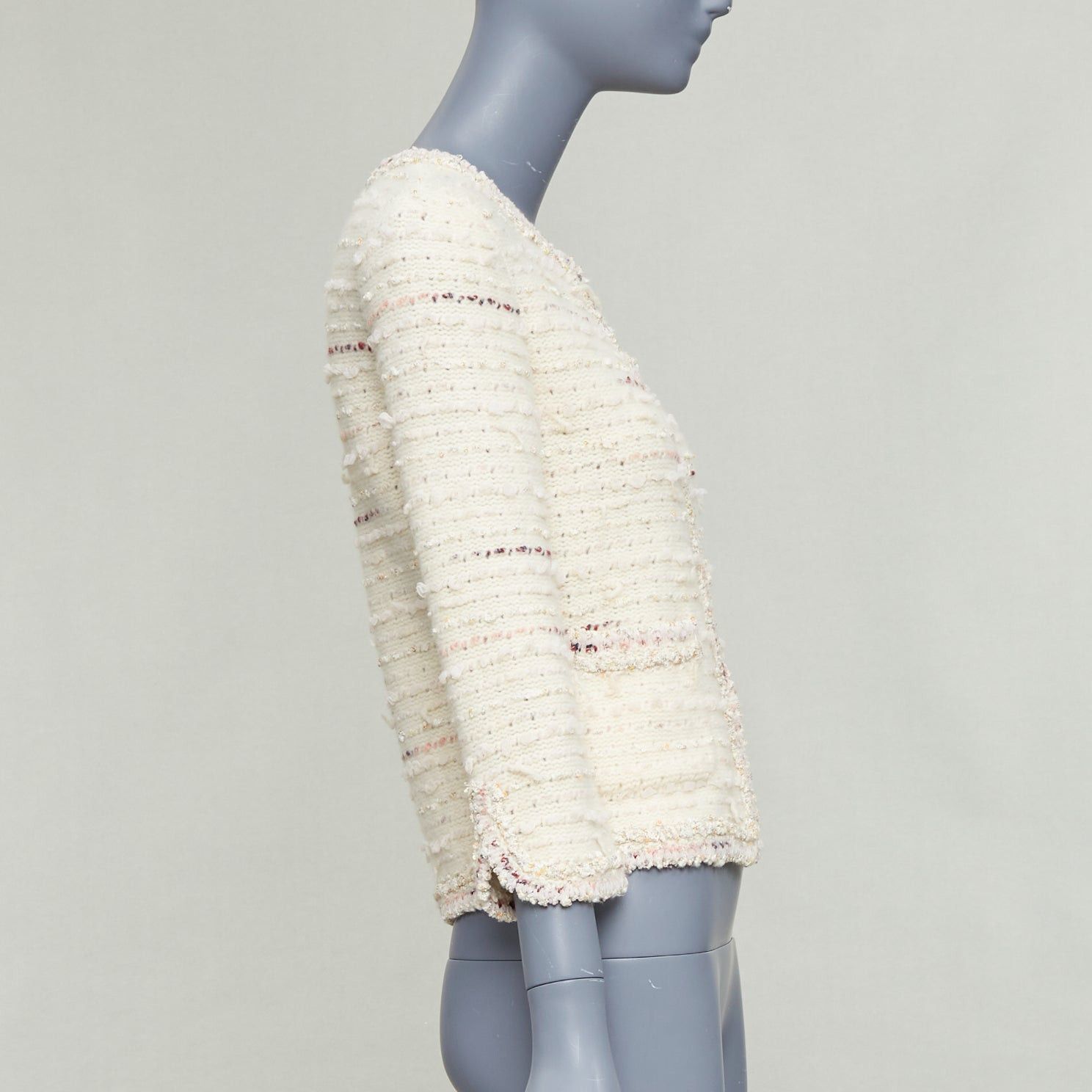Chanel CHANEL 05A cream pink wool boucle tweed gold CC buttons cardigan FR38 M Size M / US 6-8 / IT 42-44 - 5 Thumbnail