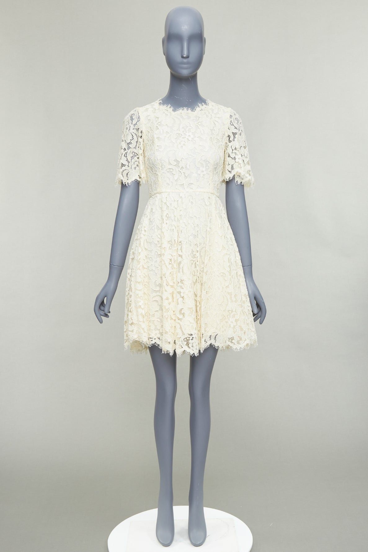 Dolce & Gabbana DOLCE GABBANA cream floral lace short sleeve silk lined dress IT40 S Size S / US 4 / IT 40 - 9 Thumbnail