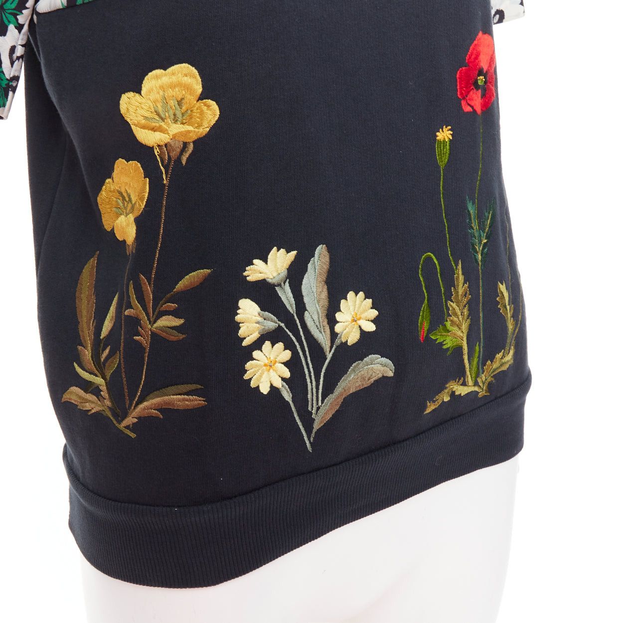Stella McCartney STELLA MCCARTNEY 2015 black cotton poppy daisy embroidery sweater IT38 XS Size XS / US 0-2 / IT 36-38 - 2 Thumbnail