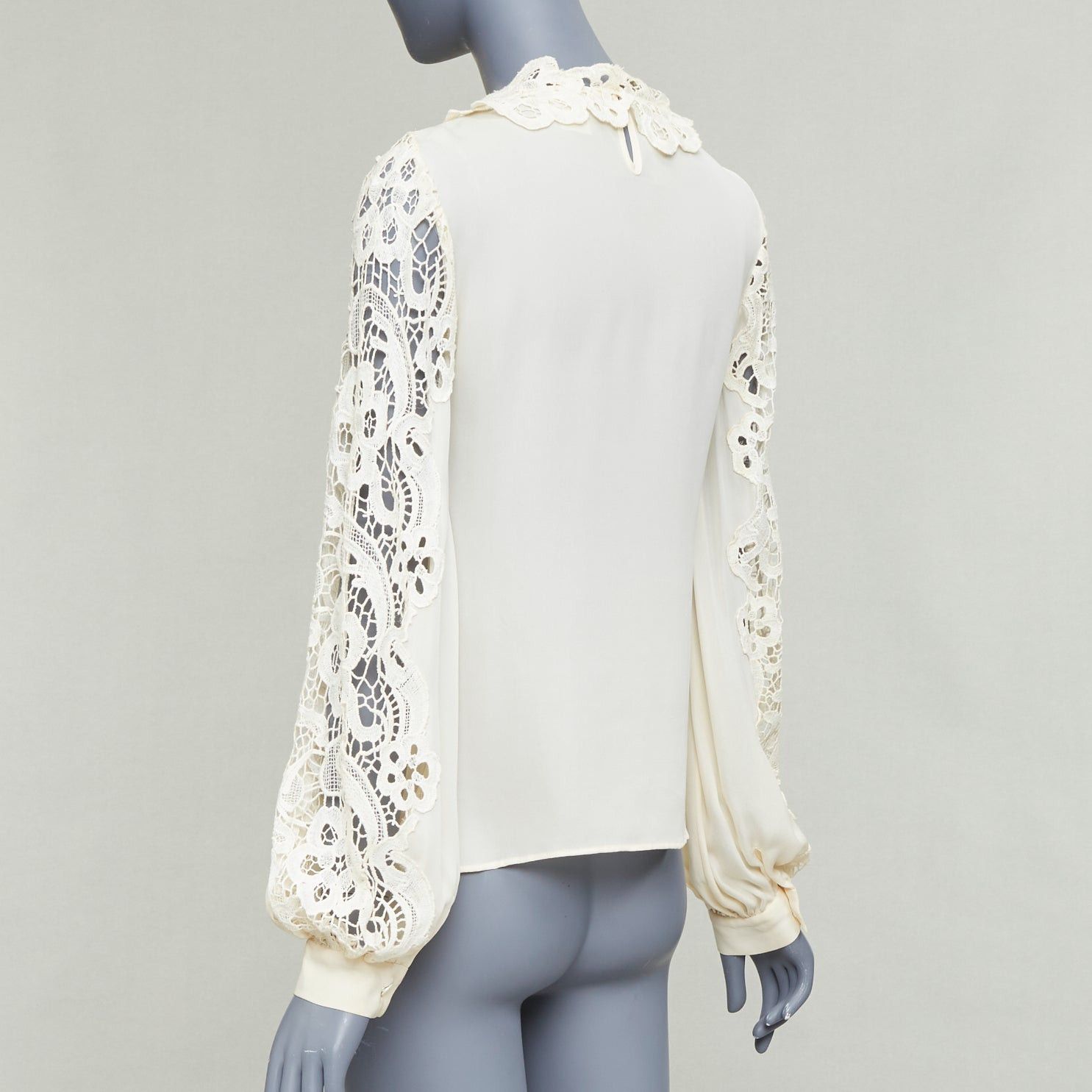 Oscar De La Renta OSCAR DE LA RENTA cream 100% silk floral lace appliqu√© peasant blouse US2 S Size S / US 4 / IT 40 - 6 Thumbnail