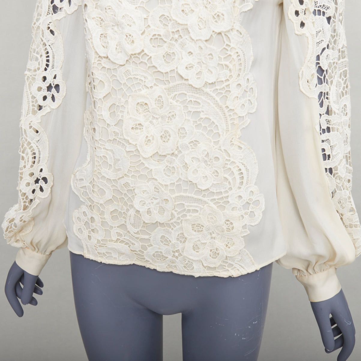 Oscar De La Renta OSCAR DE LA RENTA cream 100% silk floral lace appliqu√© peasant blouse US2 S Size S / US 4 / IT 40 - 7 Thumbnail