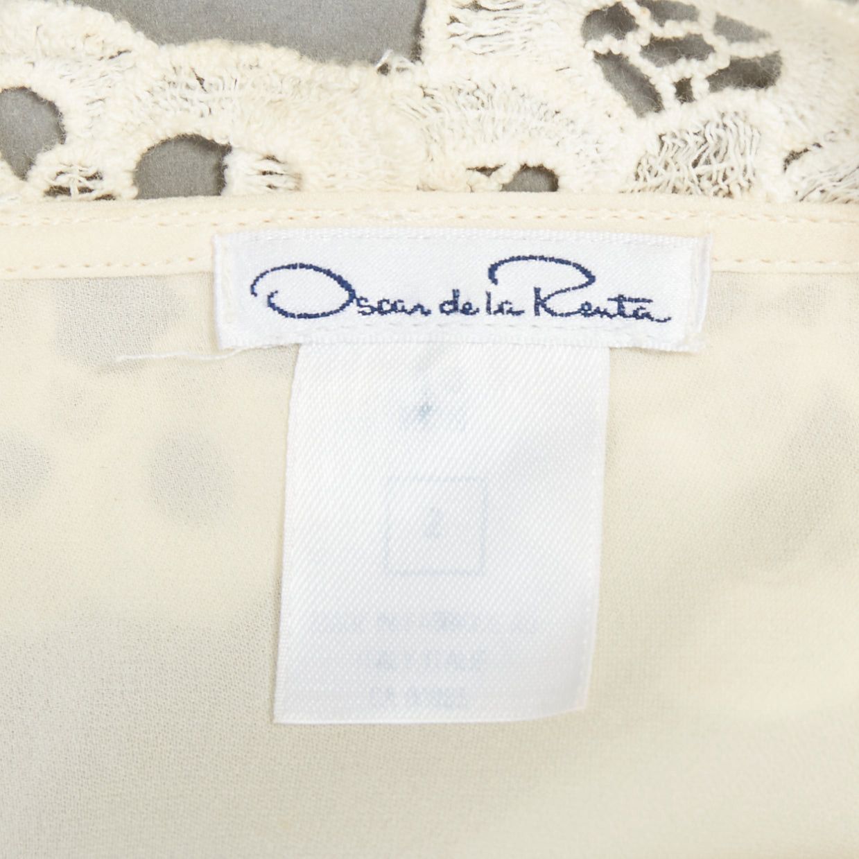 Oscar De La Renta OSCAR DE LA RENTA cream 100% silk floral lace appliqu√© peasant blouse US2 S Size S / US 4 / IT 40 - 8 Thumbnail