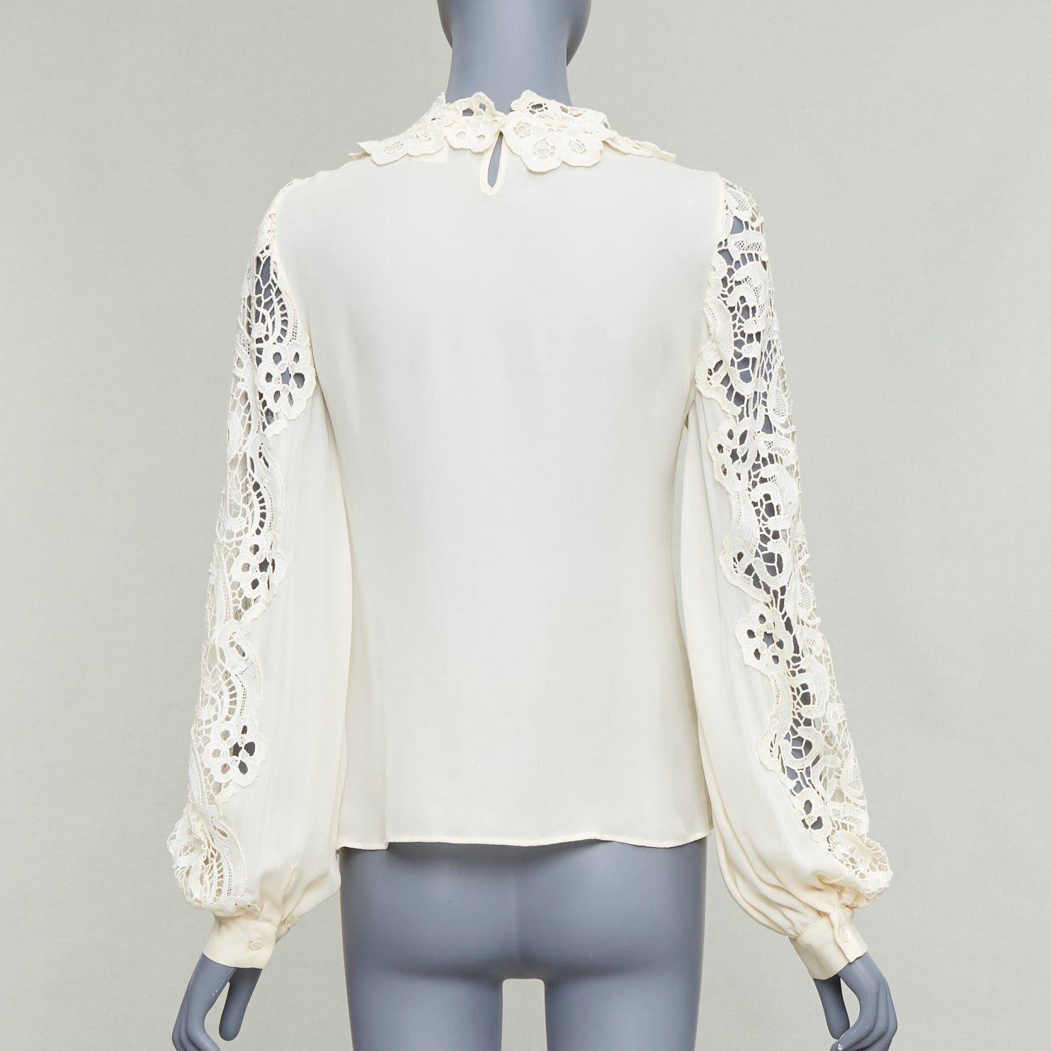 Oscar De La Renta OSCAR DE LA RENTA cream 100% silk floral lace appliqu√© peasant blouse US2 S Size S / US 4 / IT 40 - 5 Thumbnail