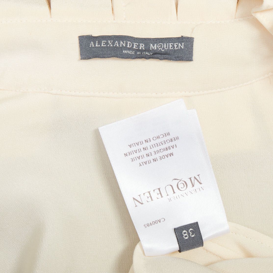 Alexander McQueen ALEXANDER MCQUEEN 100% silk cream Victorian ruffle collar darted blouse IT38 XS Size XS / US 0-2 / IT 36-38 - 8 Thumbnail