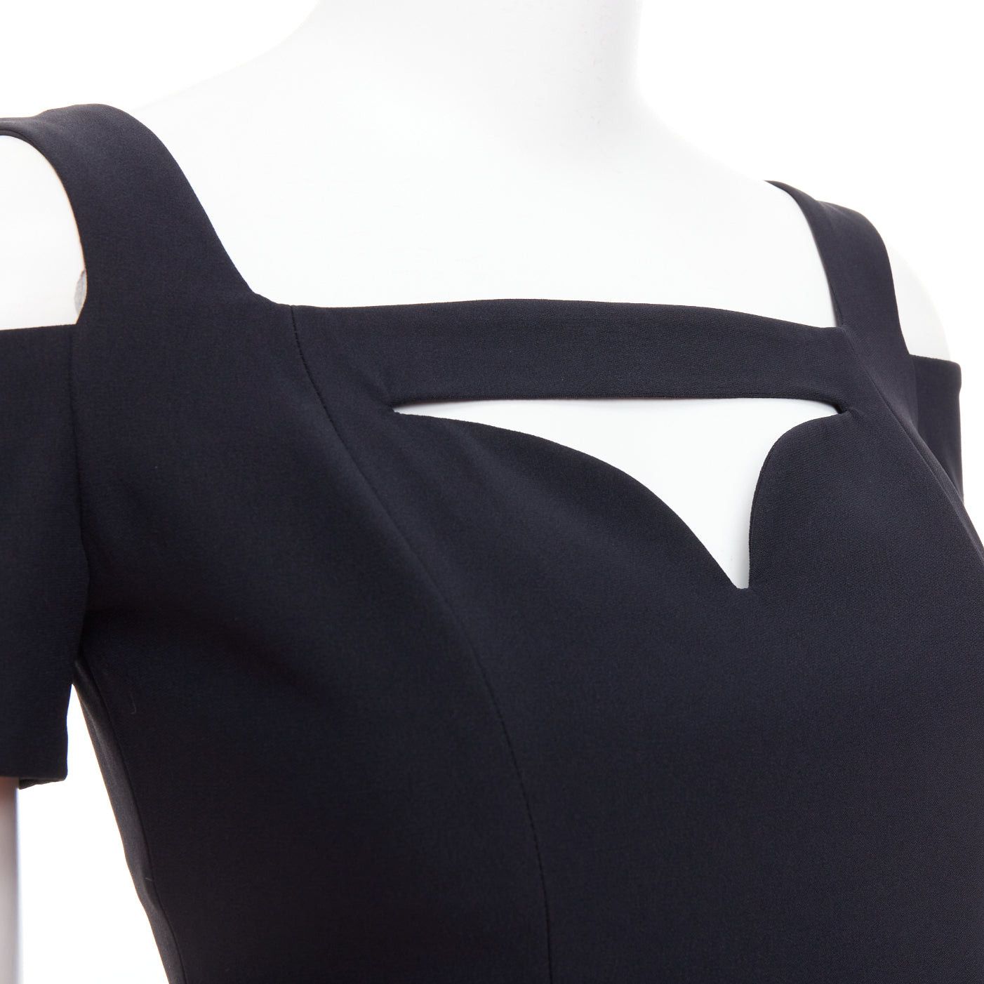 Alexander McQueen ALEXANDER MCQUEEN 2013 black cut out bust cold shoulder top IT38 XS Size XS / US 0-2 / IT 36-38 - 2 Thumbnail