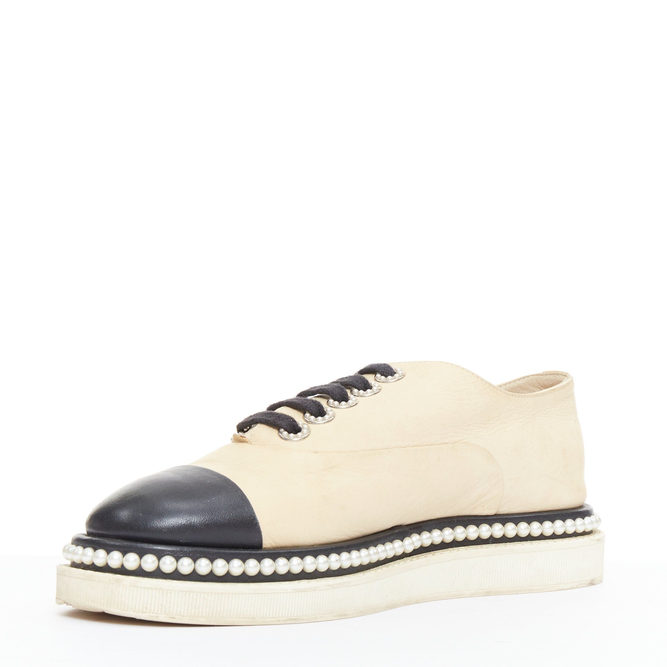 Chanel CHANEL beige black monochrome leather faux pearl lace up derbies EU35.5 Size US 5.5 / IT 35.5 - 3 Thumbnail