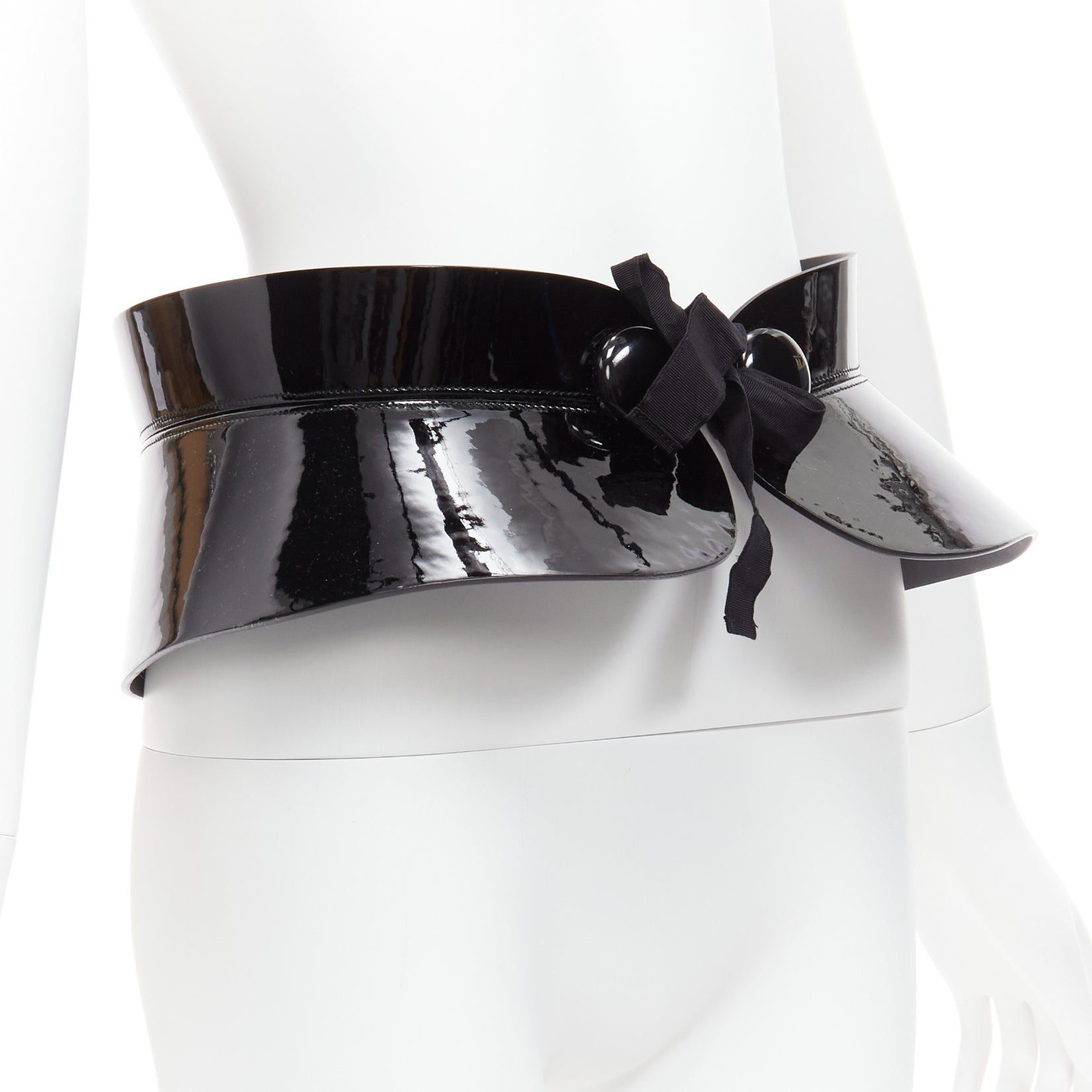 Louis Vuitton rare LOUIS VUITTON 2011 Runway Fetishes black patent leather ribbon tie peplum corset belt 85cm Size ONE SIZE - 3 Thumbnail