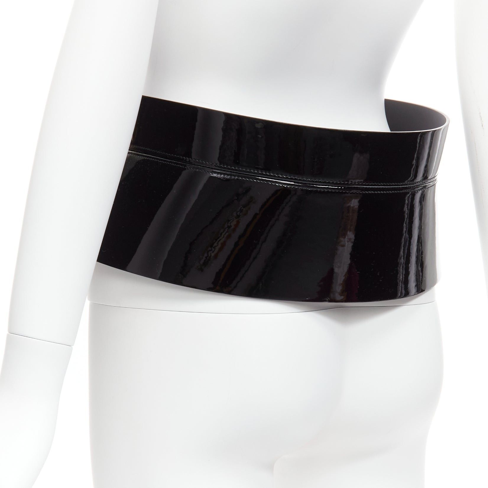 Louis Vuitton rare LOUIS VUITTON 2011 Runway Fetishes black patent leather ribbon tie peplum corset belt 85cm Size ONE SIZE - 6 Thumbnail
