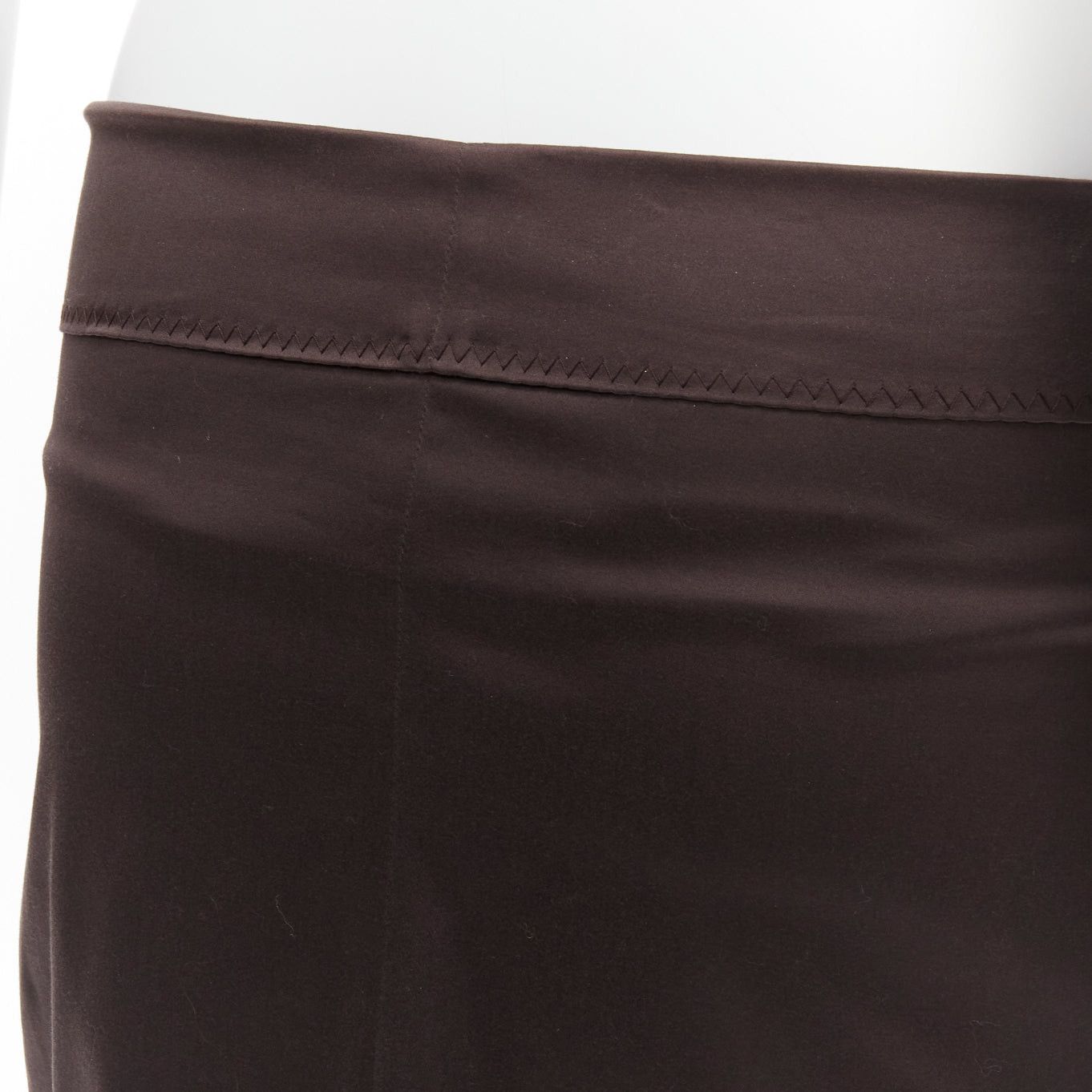 Gucci GUCCI brown silky texture zigzag topstitch flap waistband pencil knee skirt IT42 M Size 28" / US 6 / IT 42 - 7 Thumbnail