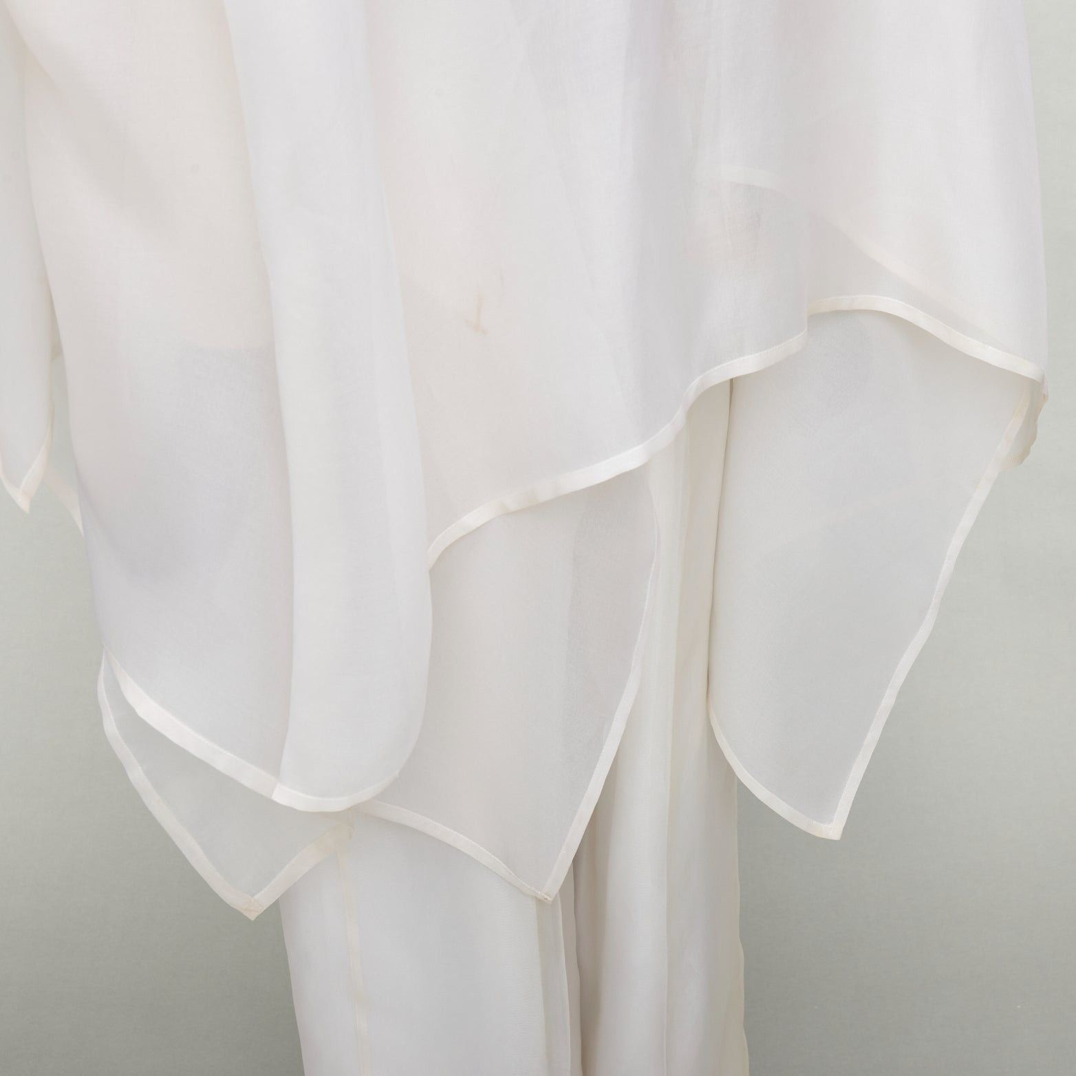 Dolce & Gabbana rare DOLCE GABBANA Vintage ivory silk oversized coat wide leg crop pants suit IT40 S Size 28" / US 6 / IT 42 - 7 Thumbnail