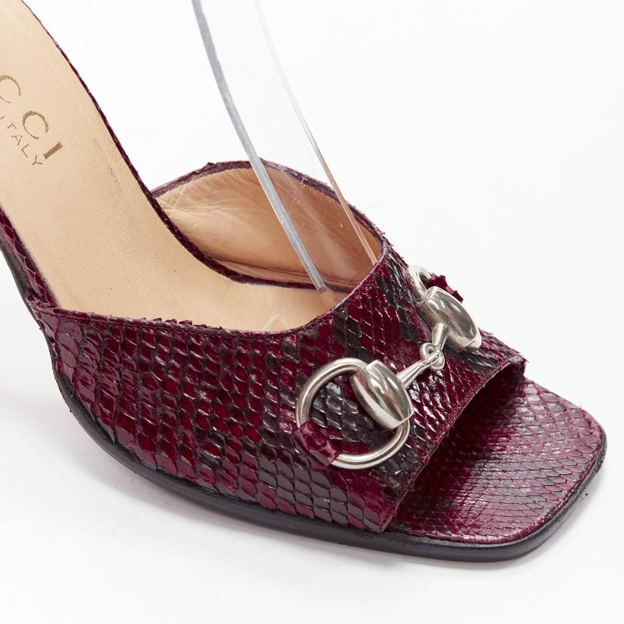 Gucci GUCCI Tom Ford Vintage 1996 red scaled leather silver Horsebit heels EU37 Size US 7 / IT 37 - 7 Thumbnail