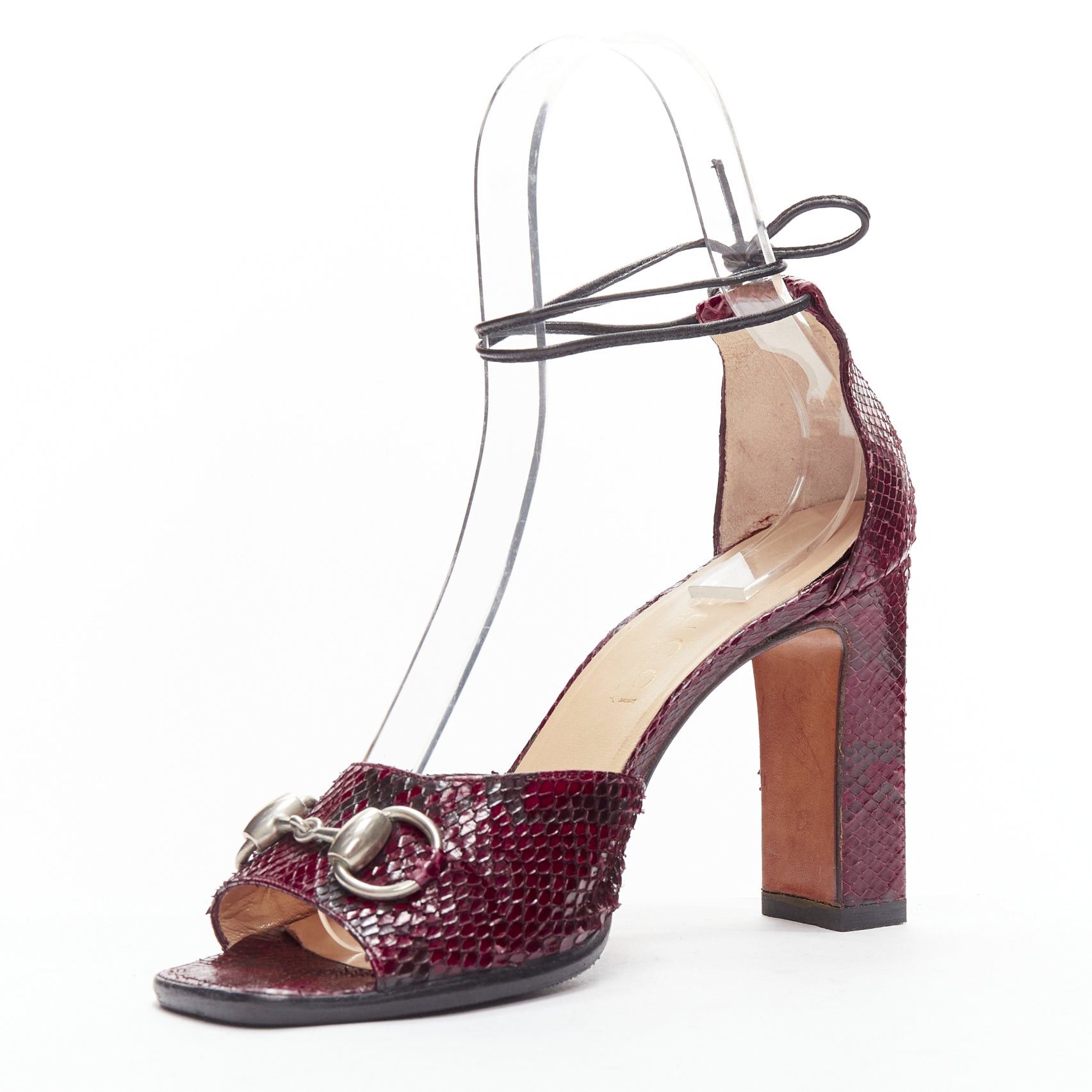 Gucci GUCCI Tom Ford Vintage 1996 red scaled leather silver Horsebit heels EU37 Size US 7 / IT 37 - 4 Thumbnail