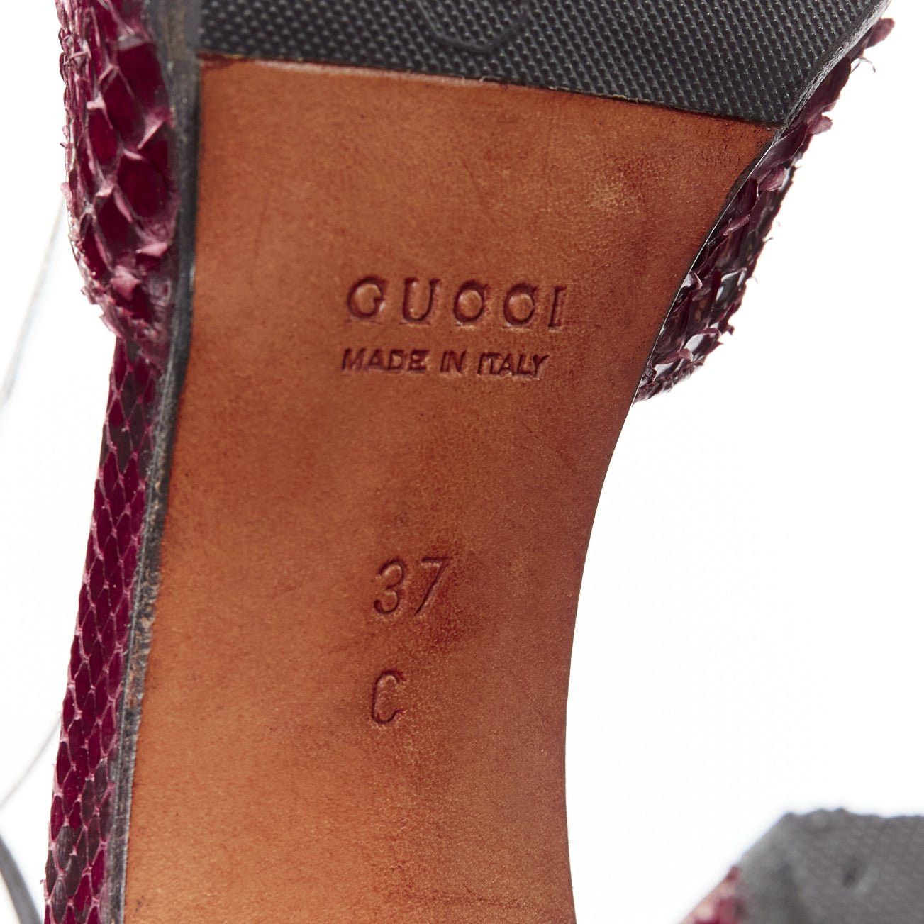 Gucci GUCCI Tom Ford Vintage 1996 red scaled leather silver Horsebit heels EU37 Size US 7 / IT 37 - 10 Thumbnail