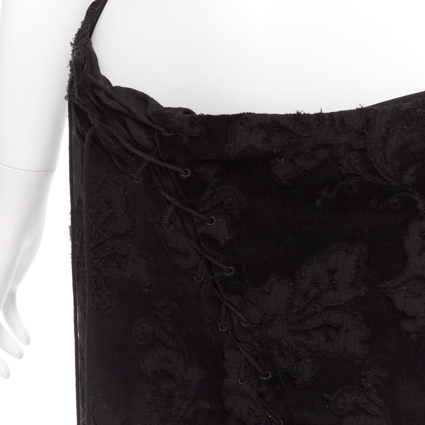 Yohji Yamamoto YOHJI YAMAMOTO NOIR black cotton velvet floral jacquard lace up skirt JP1 S Size 26" / US 2 / IT 38 - 7 Thumbnail