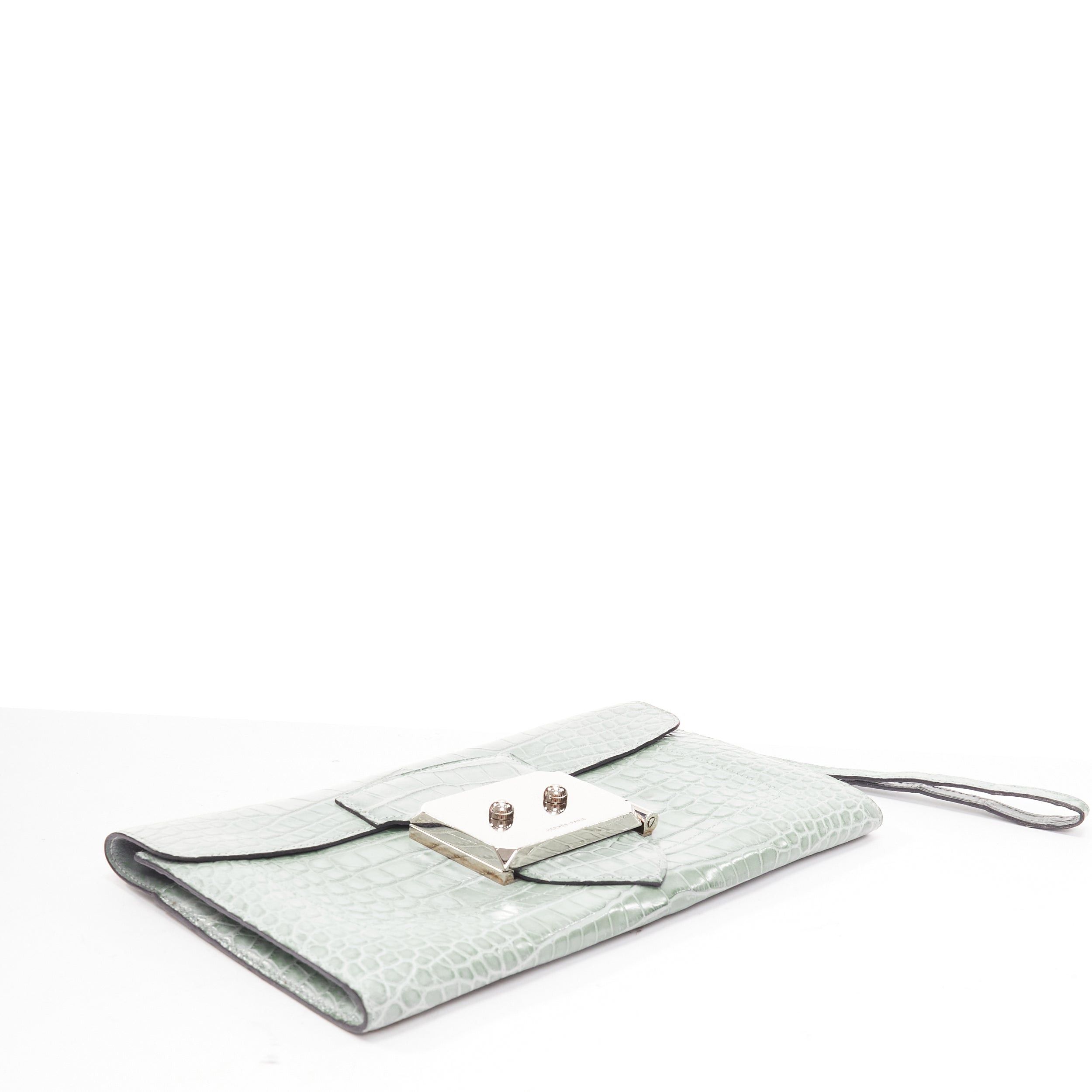 Hermes HERMES Goodlock Porosus mint green scaled leather PHW push clasp wrist clutch Size ONE SIZE - 5 Thumbnail