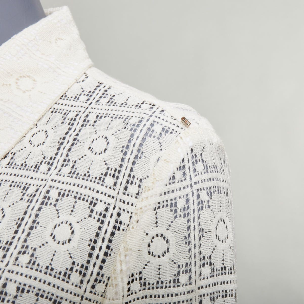 Sportmax SPORTMAX Sava cream cotton retro flower crochet sheer shirt XS Size S / US 4 / IT 40 - 2 Thumbnail