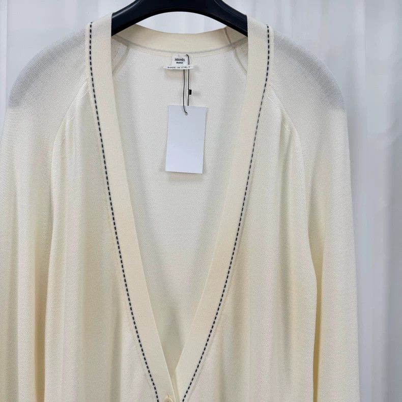 Hermes Hermes Cream Wool Knit Cardigan with Pendant - dmc Size US S / EU 44-46 / 1 - 3 Thumbnail
