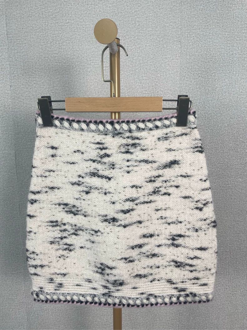Chanel Chanel Classic Knit Skirt - dmc Size US 34 / EU 50 - 2 Thumbnail