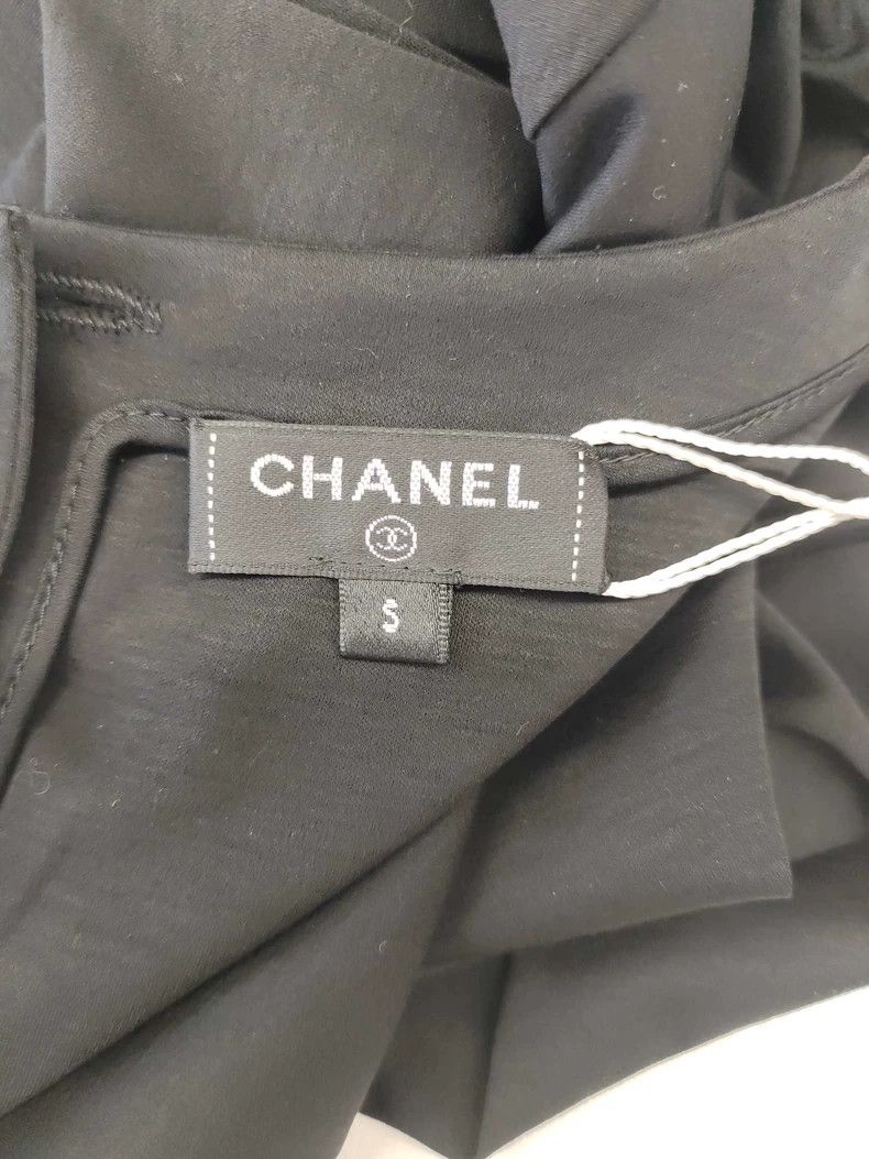 Chanel Chanel Short Sleeve Dress with CC Button - dmc Size US 34 / EU 50 - 3 Thumbnail