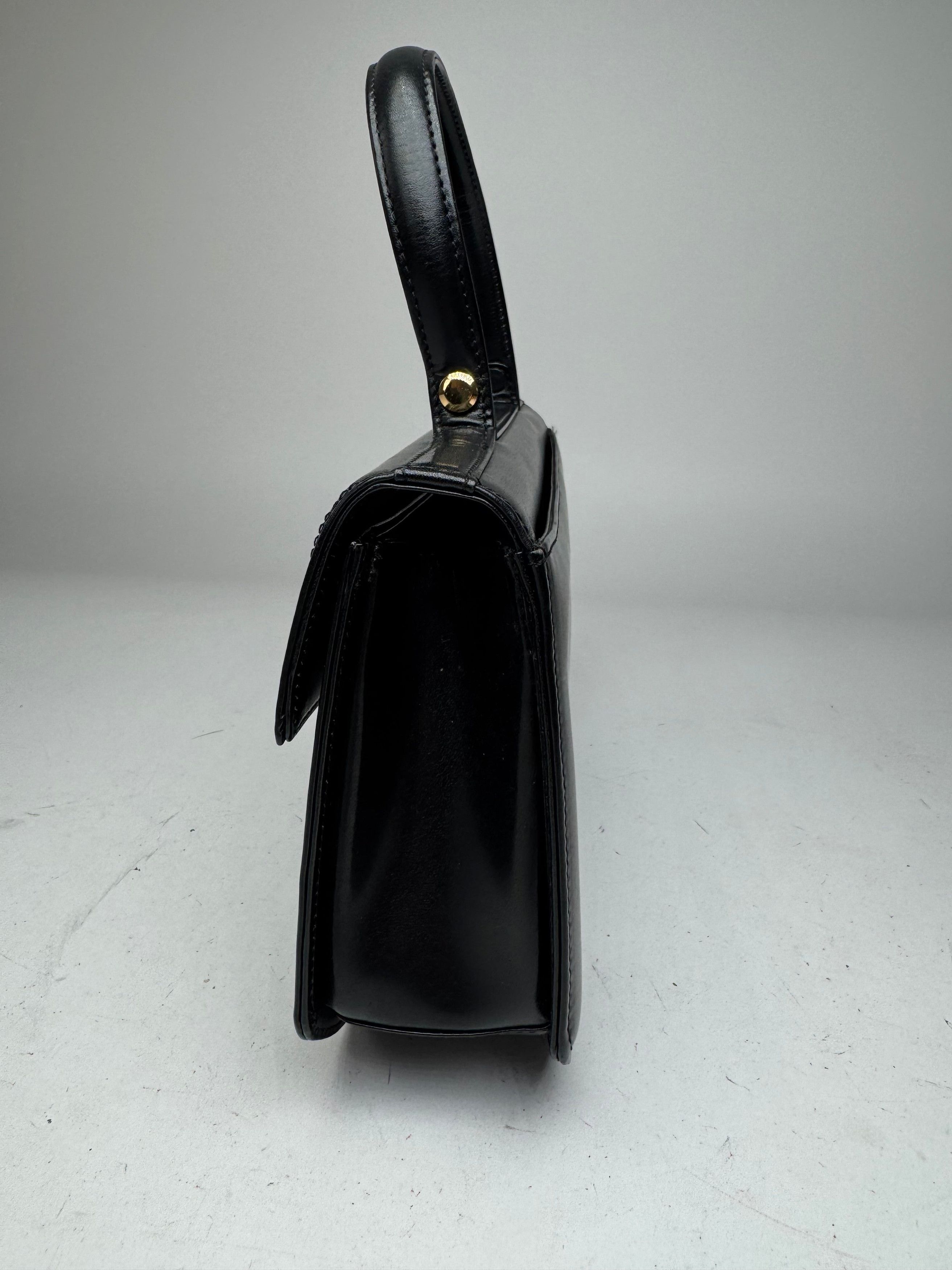 Givenchy Vintage Leather Handbag Black Size ONE SIZE - 5 Thumbnail