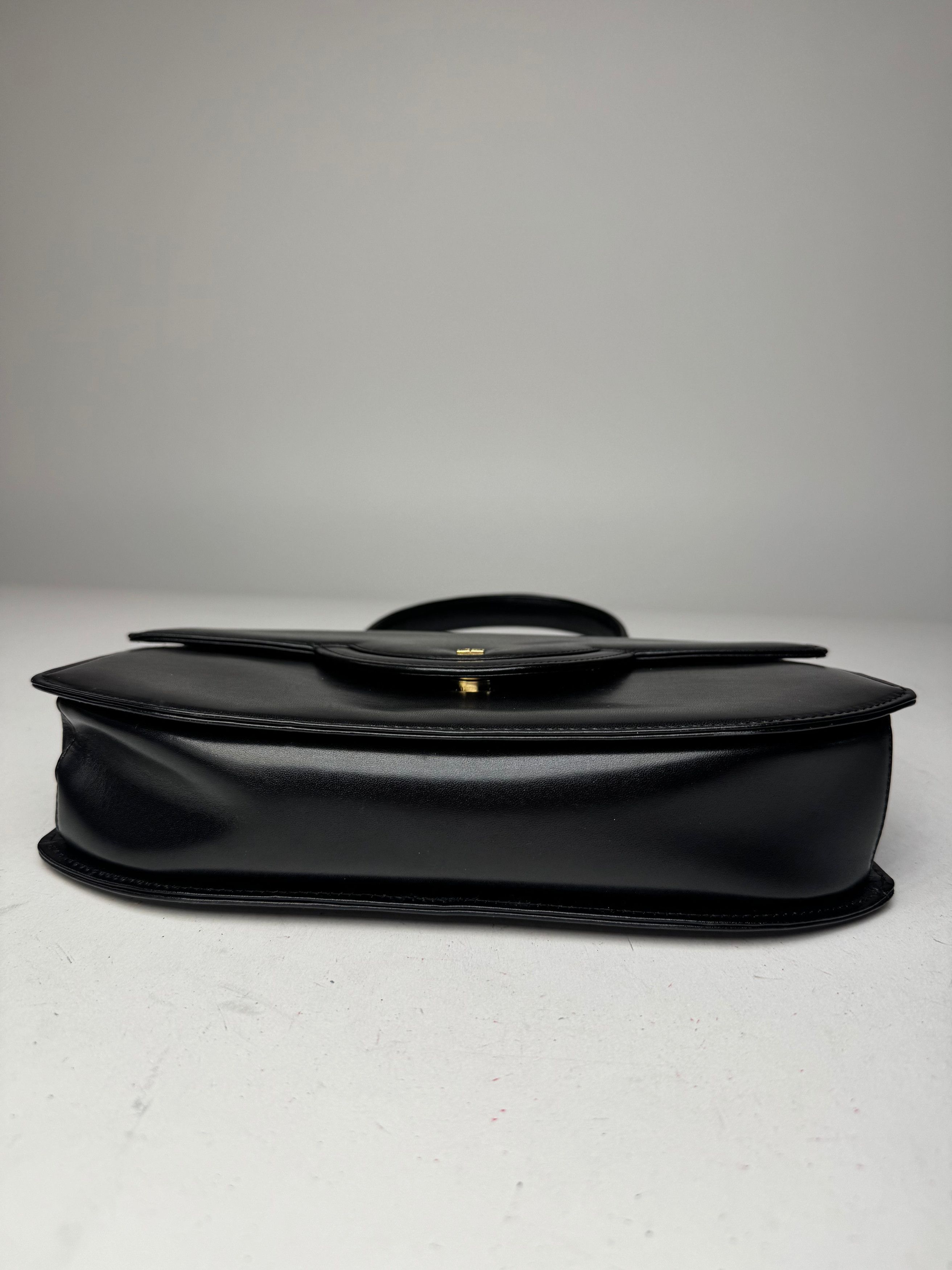 Givenchy Vintage Leather Handbag Black Size ONE SIZE - 10 Thumbnail