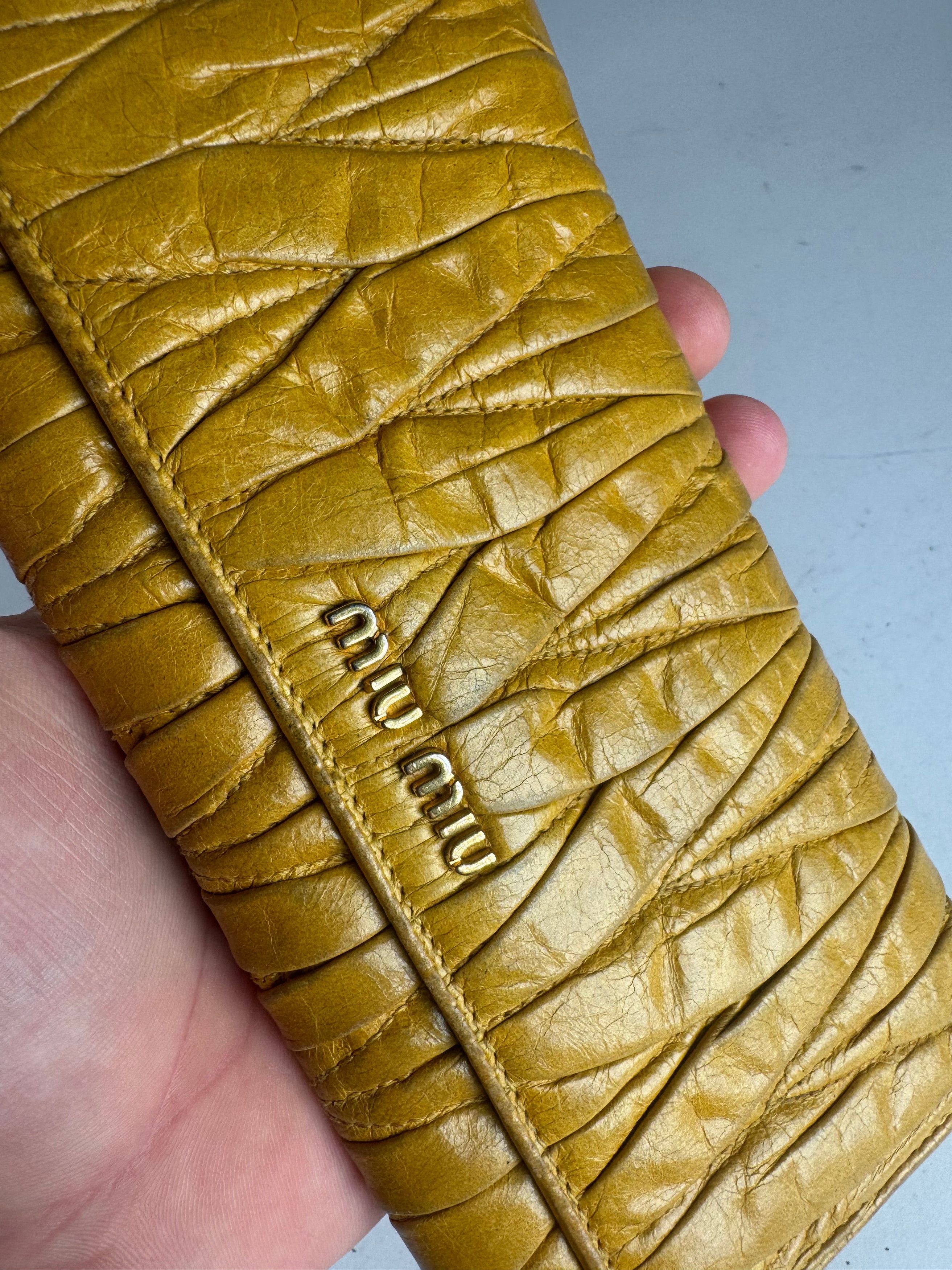 Miu Miu Vintage Metalassee Leather Wallet Yellow Size ONE SIZE - 3 Thumbnail