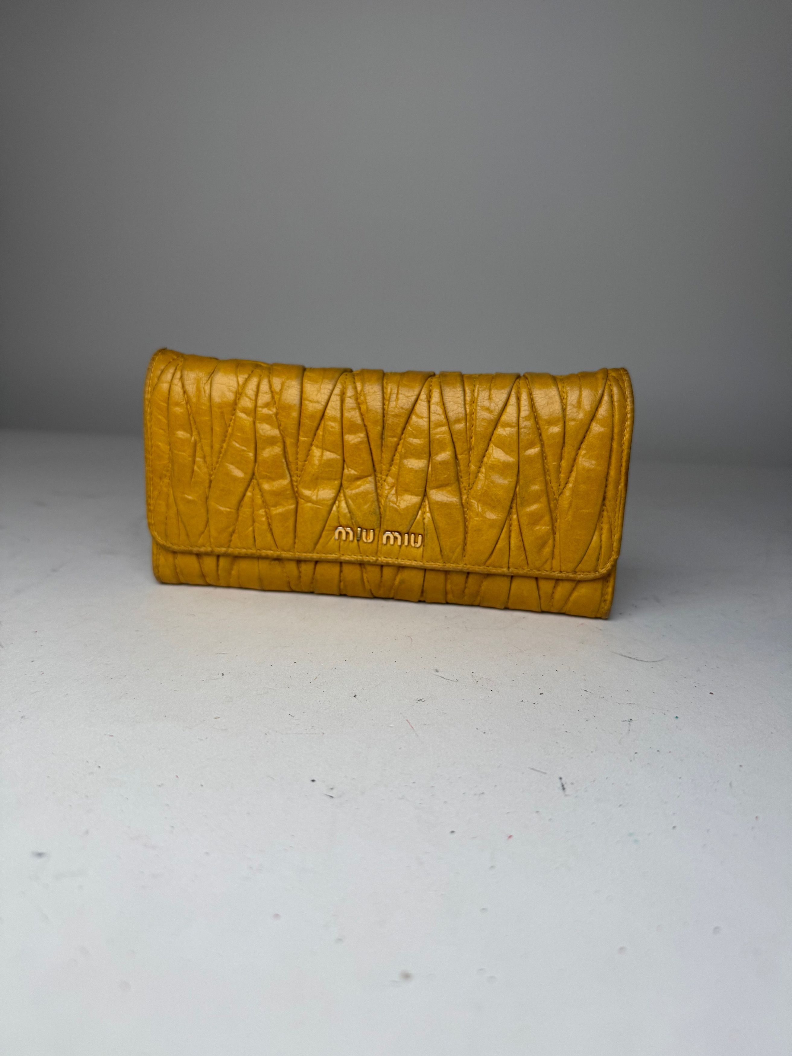 Miu Miu Vintage Metalassee Leather Wallet Yellow Size ONE SIZE - 7 Thumbnail