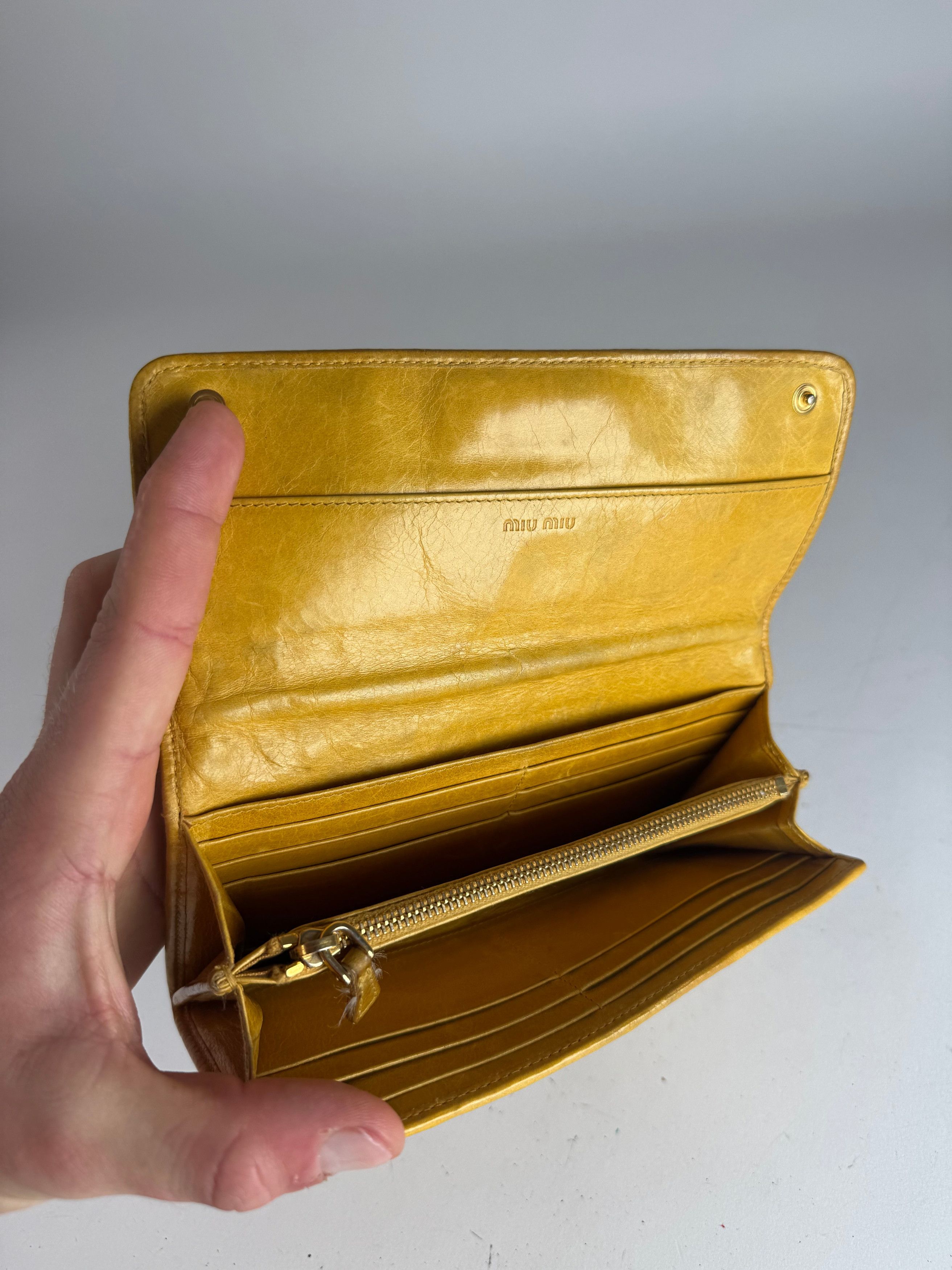 Miu Miu Vintage Metalassee Leather Wallet Yellow Size ONE SIZE - 5 Thumbnail