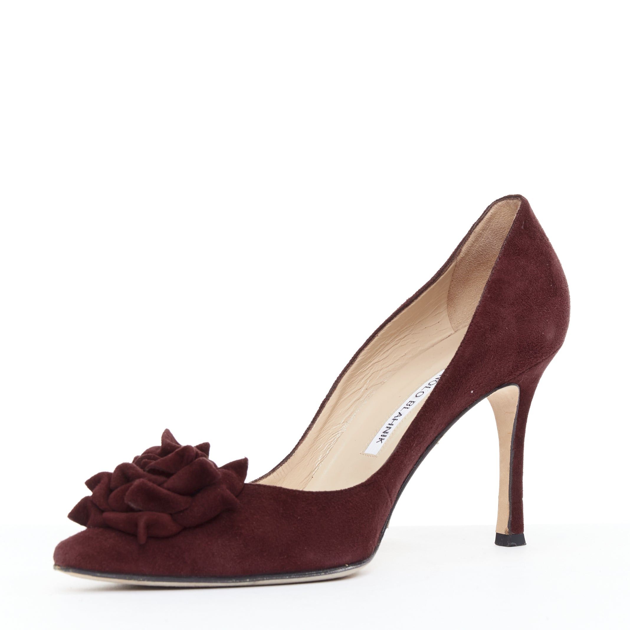 Manolo Blahnik MANOLO BLAHNIK Lisa burgundy suede flower applique pumps EU39 Size US 9 / IT 39 - 4 Thumbnail